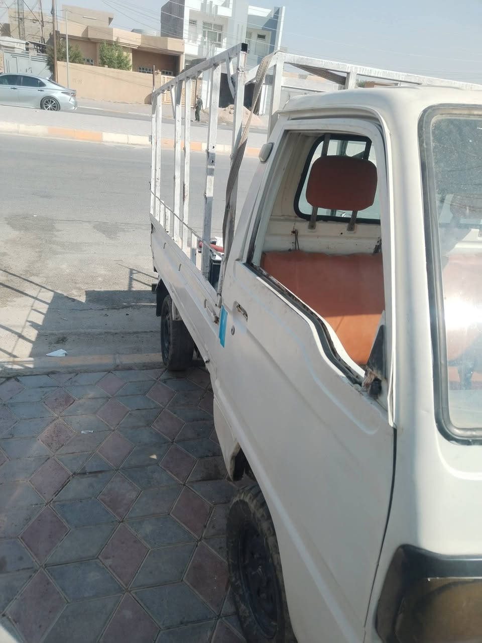 السلام عليكم
كيا شنكا للبيع
السعر 12 ورقه بيها مجال
كشر نضيف جدا داخل مدوشم جلد جديد
السياره بيها تبخير
العنوان تكريت القادسيه قطعه 500
***********
