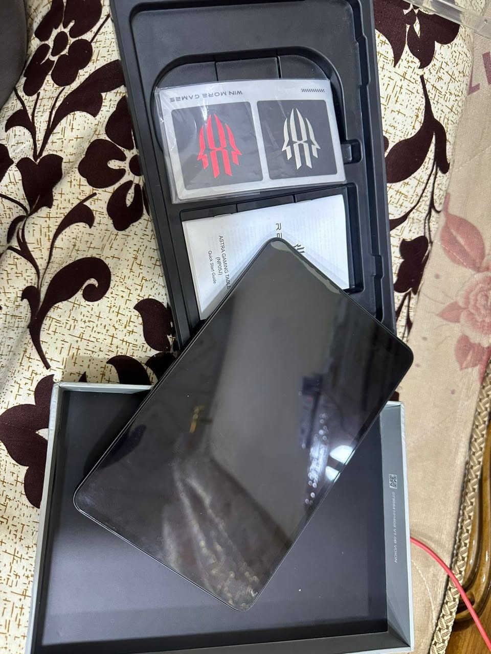 ايباد ريد ماجيك استرا 512 نسخه عالميه 165 هرتز
ايباد كلش بي ملاحظه وحده بينه بالصوره
ملحقاته كفر +كيبل اصلي كارتون
سعره 875 قفل ايباد 512 مو 256 رقمي ***********
