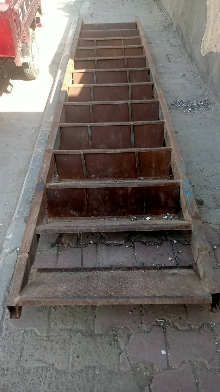 درج • نظيف