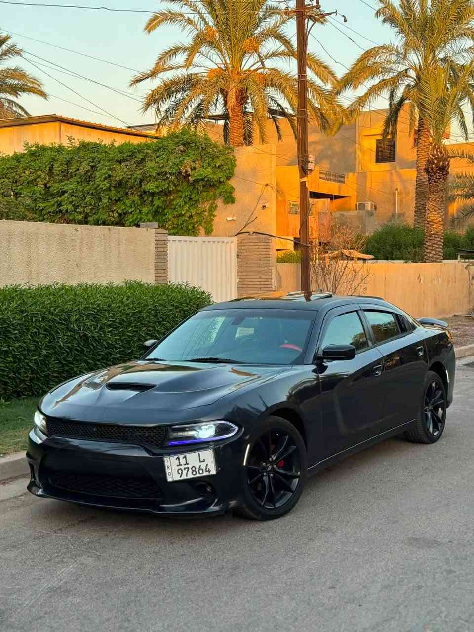 السلام عليكم جارجر 2018 نيلي 💙
بغداد بسمي 1/1 فول مواصفات ل اخير 
رقم بغداد بسمي كير مكينه كفاله عامه 

حادثه فقط جاملغ مصبوغ ول بنيد محدث
وكير مكينه مكفولات وجديدات وبدون اي نقص

سعر 166

مواصفات
فتحه سقف 
تحكم ستيرن جهتين
مكينه 6.  3.6 
تو ويل 2
خزن ميموري 
تدفئه تبريد كشنات
مقاعد خلفيه تدفئه
سماعات الباين
رادارت اماميه خلفيه
فول موافصات بدون نقص

بغداد ***********
