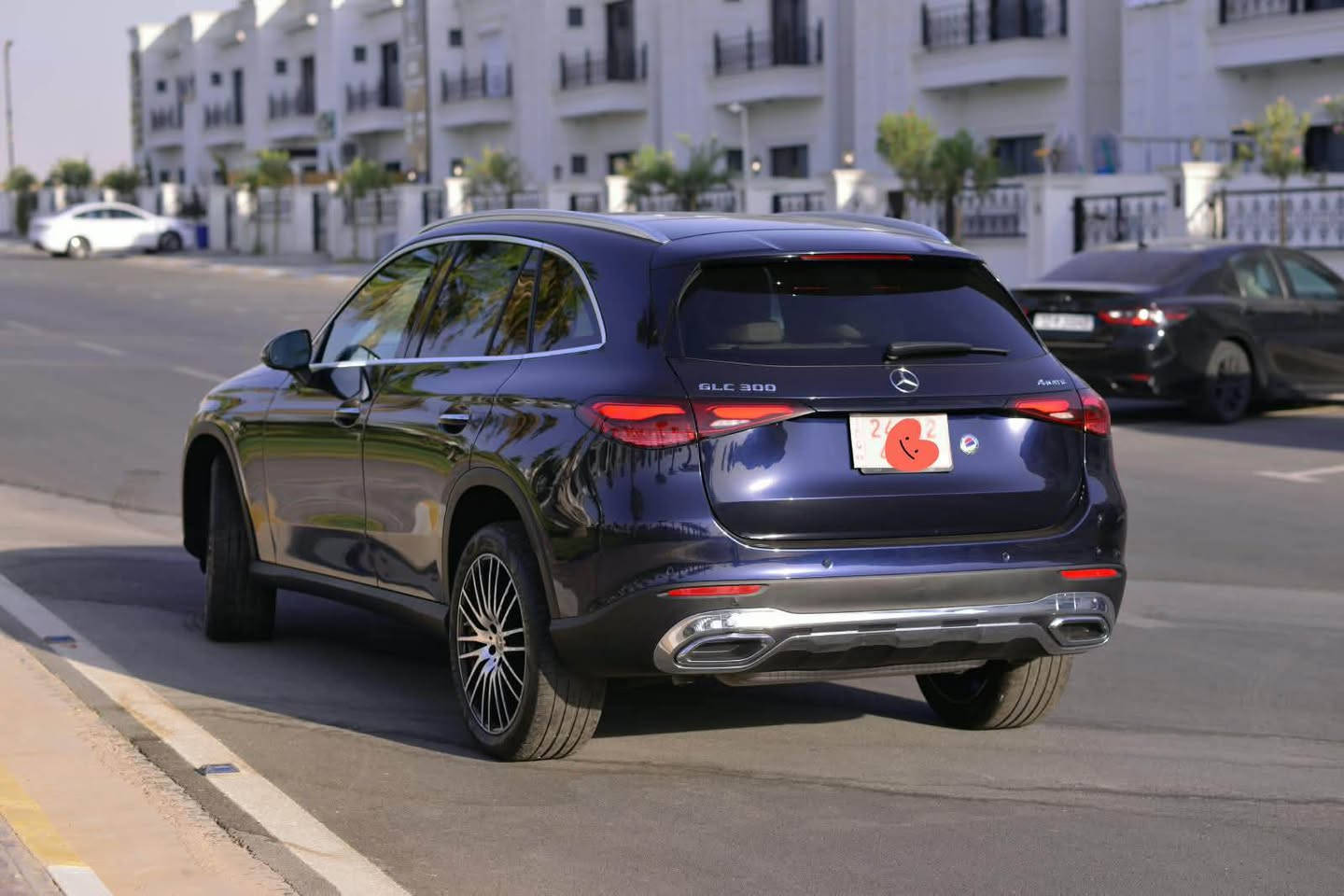 Mersedes Benz GLC 300
2024
 فول مواصفات 
ماشية ٦ ميل 
داخل ابيض
بانوراما 
4matic

بدون ضرر دواخل
بدون ضرر ايرباك

٢ قطعة صبغ

W1NKM4HB7RF174709

39500 $

أربيل
*********** واتساب
*********** أربيل, العراق
