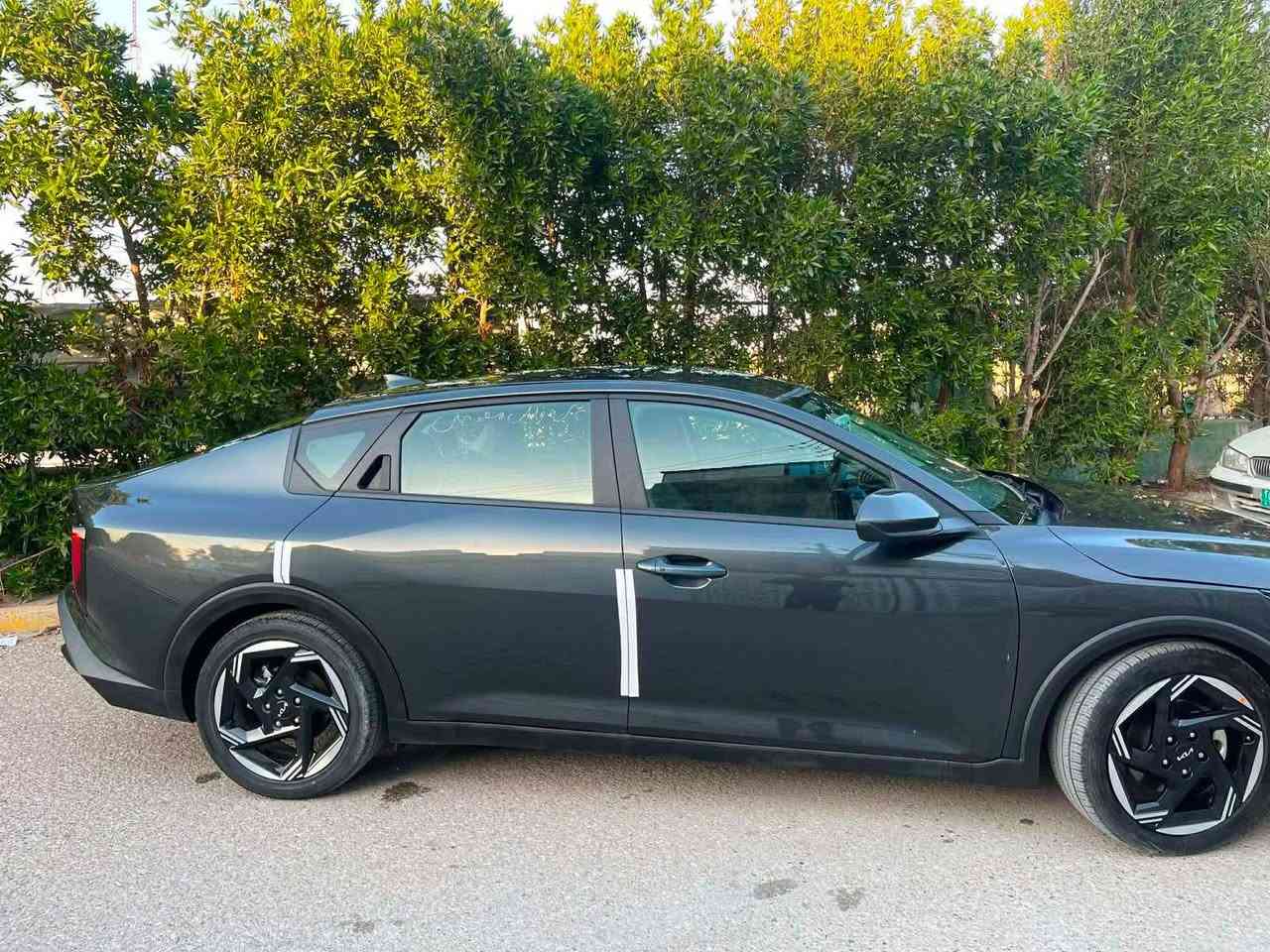 وارد امريكي حادث جاملغ وبنيد فقط بدون دواخل
رقم اربيل دولي تحويل او وكالة 

k4 2025 🚨🚨
بصمة  / هندبريك دكمة  / لايت LED  / مكينة 2000 دوش / شاشة كبيرة متصلة ديجتال   / اوتو هولد / LED امامي وخلفي / قيادة ذاتية / كامرة دوارة / رادار تعديل مسار / اوتو بريك / مود درايف / تحكم ستيرن / كروس سرعة /مانع انزلاق / بلوتوث / اواكس / USB /  رادار جانبي
مكان السيارة :- واسط الكوت
 
السعر 158💵
***********

