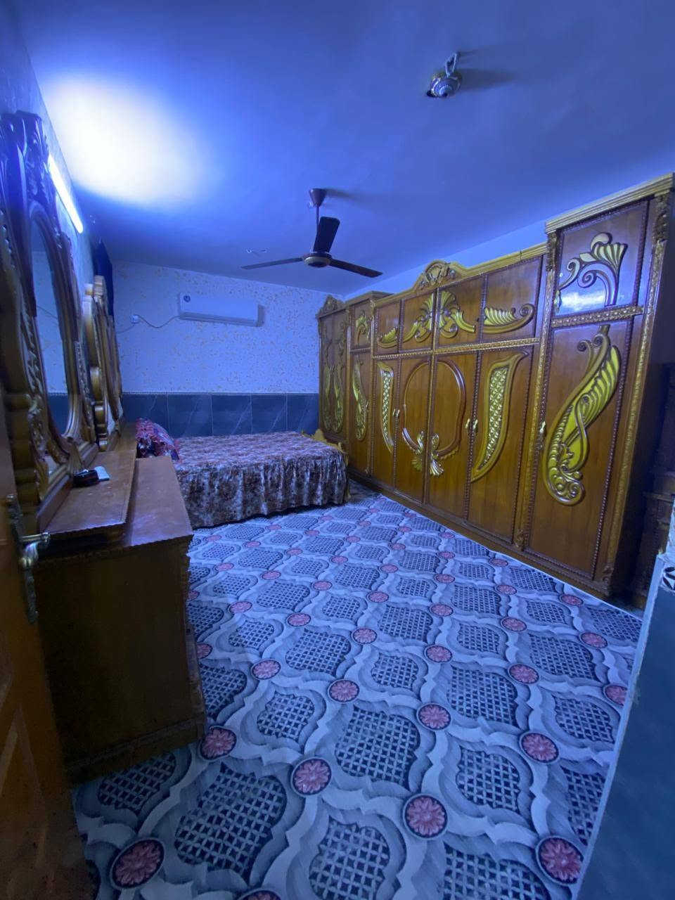 سلام عليكم دار البيع قطاع الثالث شارع حلاقة اليوم البيت مسلح قاطين للاستفسار الاتصال على الرقم ***********
