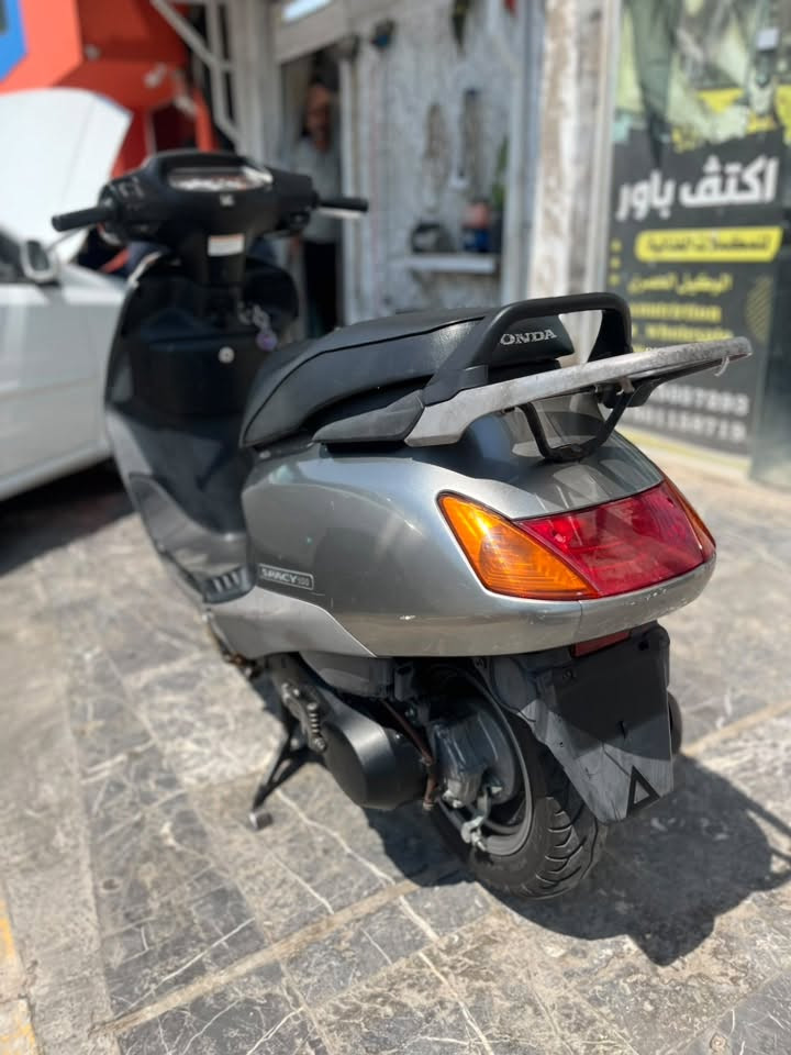 قبل شهر ونص نازله من رمبه كفاله من كلشي
مكان الكفاءات السعر مليون و ٢٥٠ وبيه مجال
للشراي بدون كسران اتعجبك ادلل غاليه اعبره اتصال *********** ☎️
