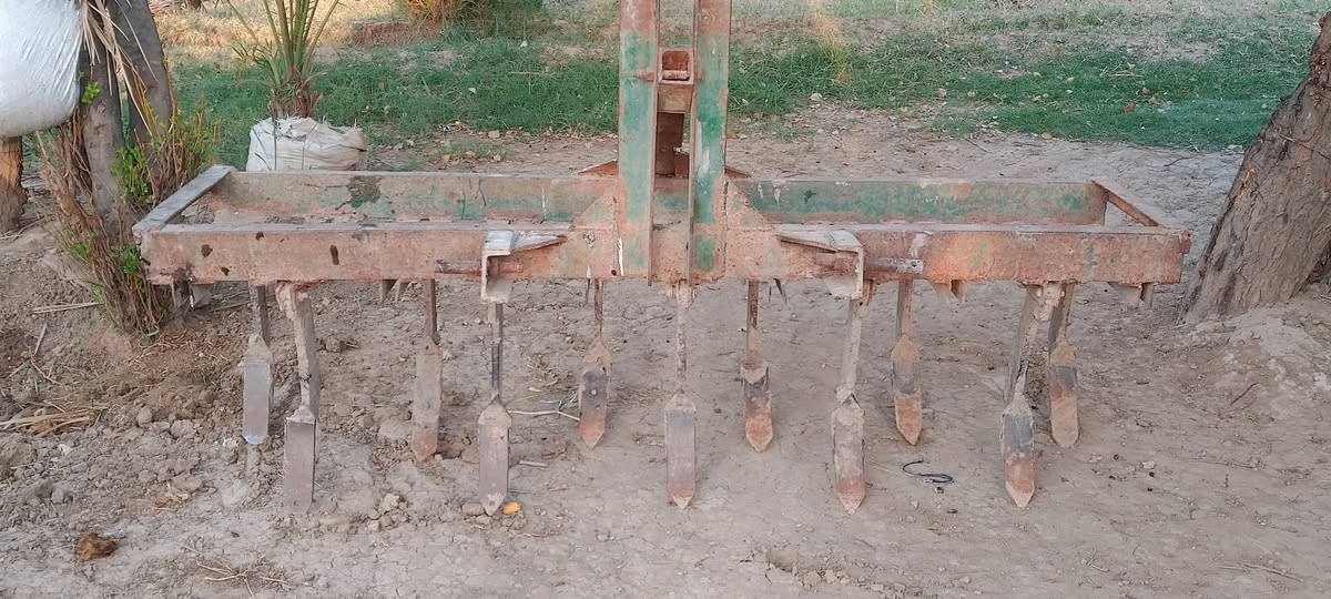 سلام عليكم خرماش البيع 11سن حداديه فول مكاني بابل مسيب سعر 425 وبي مجال رقم الهاتف ***********
