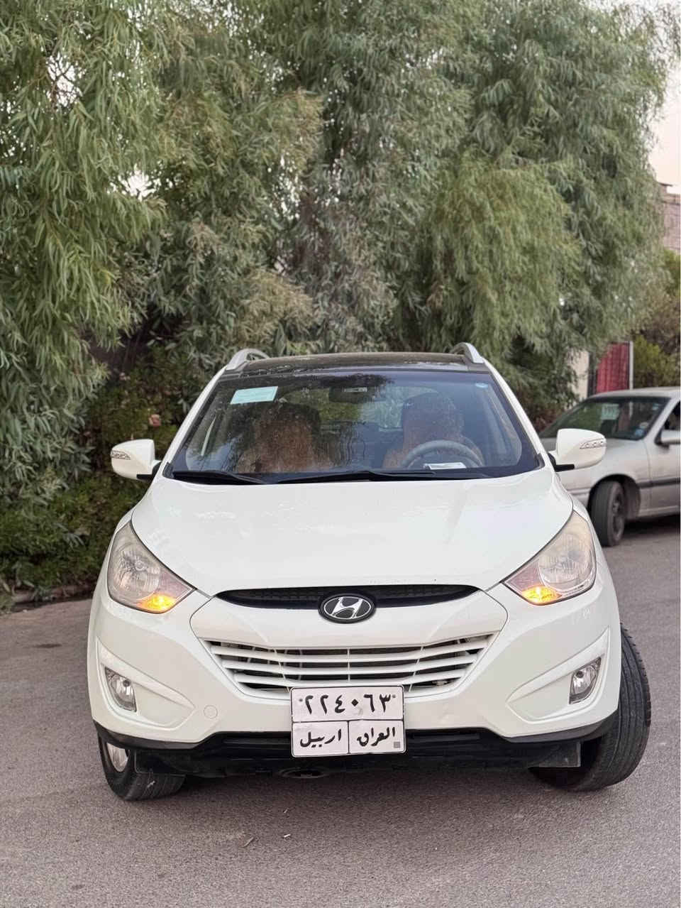 ﷽

‏‎‏‎💎⚜️للبیع

‏‎‏‎‏⚜️ Tucson ⚜️/
2011⚜️, 

هوندای توکسون 
مودیل 2011
{خلیجی}
مواصفات فول فول
بانوراما 
ابيض ثلجي 
كير اوتوماتيك و عادي
دبل تليشة
كاميرا
شاشة اصلي
حساس خلفي
بلاجكتور
ويل كروم
مراية كهربائية 
جام كهربائي 

سياره ماشيه : 180كم
{بیها کوبون بنزین}
سیاره بیها شبر صبغ عل صندوق 
بي مكان كارت بارد صغير
باقی مکفول شرط 
كير و محرك تبريد صدر كهربائيات تحويل غرامات كلة بشرط
سياره جديد بمعني كلمه
{محرك ما مفتوح }بدون صوت 
بخار
سنوية  جديد باسمي تحويل وكاله شرط 
 
السعر            —    اكتب تم ويوصلك السعر مباشر

مكان كركوك

 واتساب : *********** كركوك, العراق

