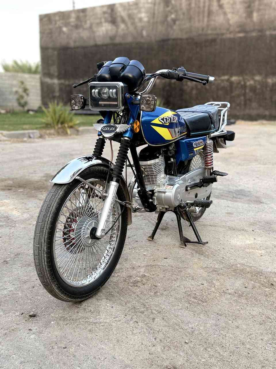 السلام عليكم للبيع دراجة تايكر سونك الاصلي موديل2025 حجم 125cc دراجه بعدهي جيس
دراجه كفالة عامه اوراق كامله سعر 750 وبيهه مجال
العنوان ديالى خان_بني سعد
الستفسار ***********
