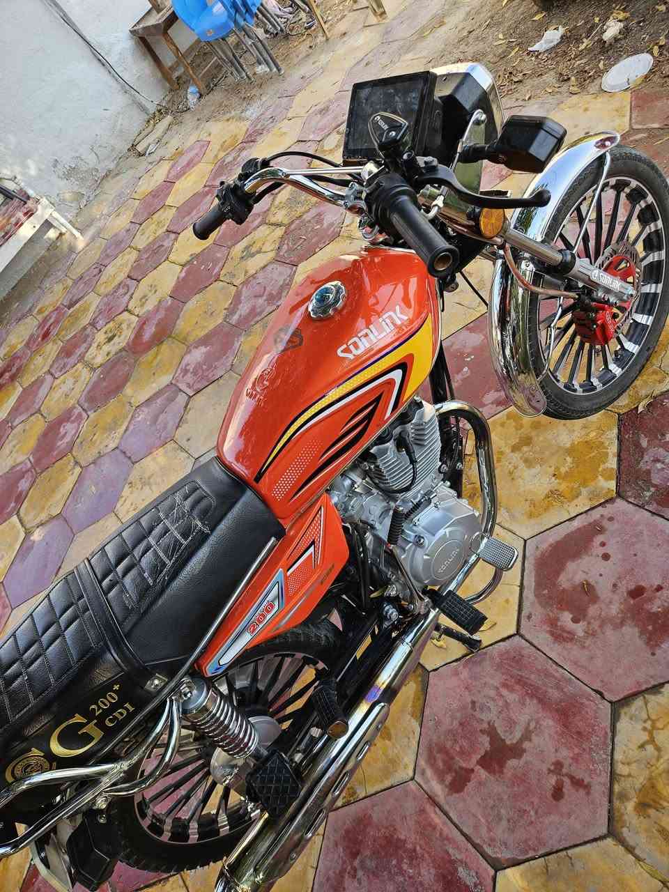 سلام عليكم
💯  خمسة كير  موديل 2025
  أوراق  سكنر. 7 اوراق ويها
الدراجه  اخت الزيرو  جديد  
مكفوله كفاله عامه 
مكانها الديوانيه قظاء الحمزة الشرقي 
***********

