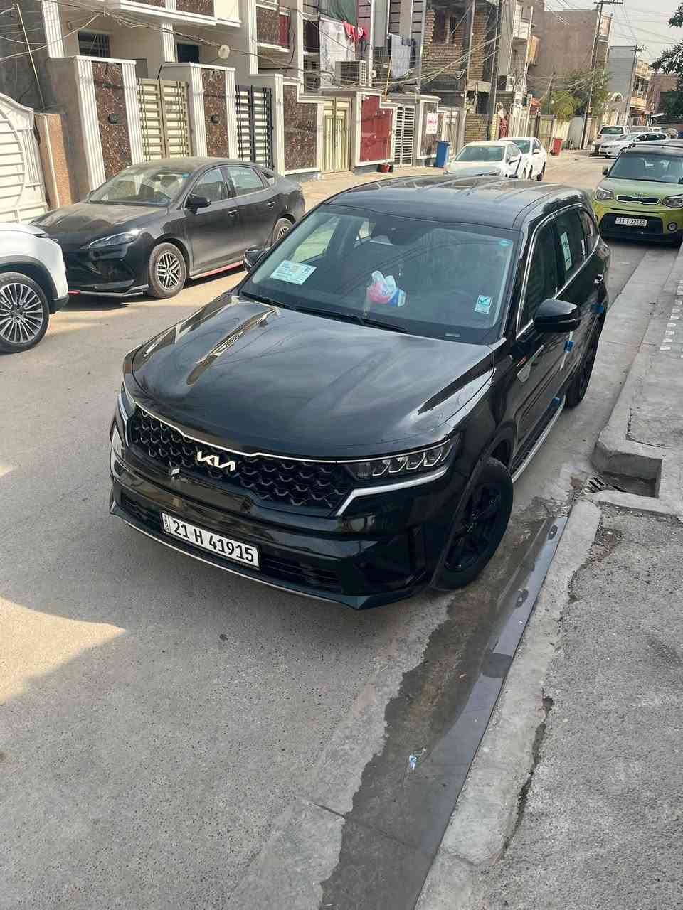 سلام عليكم
كيا سورينتو 2023 للبيع 
وارد امريكي بيه قطعتين باقي سياره كفاله 
سياره لون اسود رقم سليمانيه باسمي 
سياره ماشيه 70 
مكان سياره بغداد 
سعر 205
للتواصل 
***********
