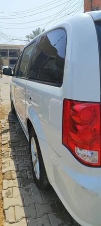 المواصفات دوج كرفان موديل 2018 اللون ابيض  اللوحه نجف ألماني السنويه ب...