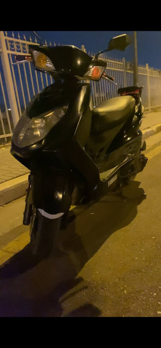 السلام عليكم 
سكنس فحل ياماها مستعجل على بيعته كلش 
دراجة مكينة نعومة و نشاط خير من الله تجي على قناعة كاملة من كلشي كهربائيات اواراق كاملة دراجة نوزل 
سعر ٦٥٠ الف و بيها مجال حك جية
مكاني بغداد - شعلة - مقابل مستشفى الشعلة 
خاص او تواصل *********** بغداد, العراق
