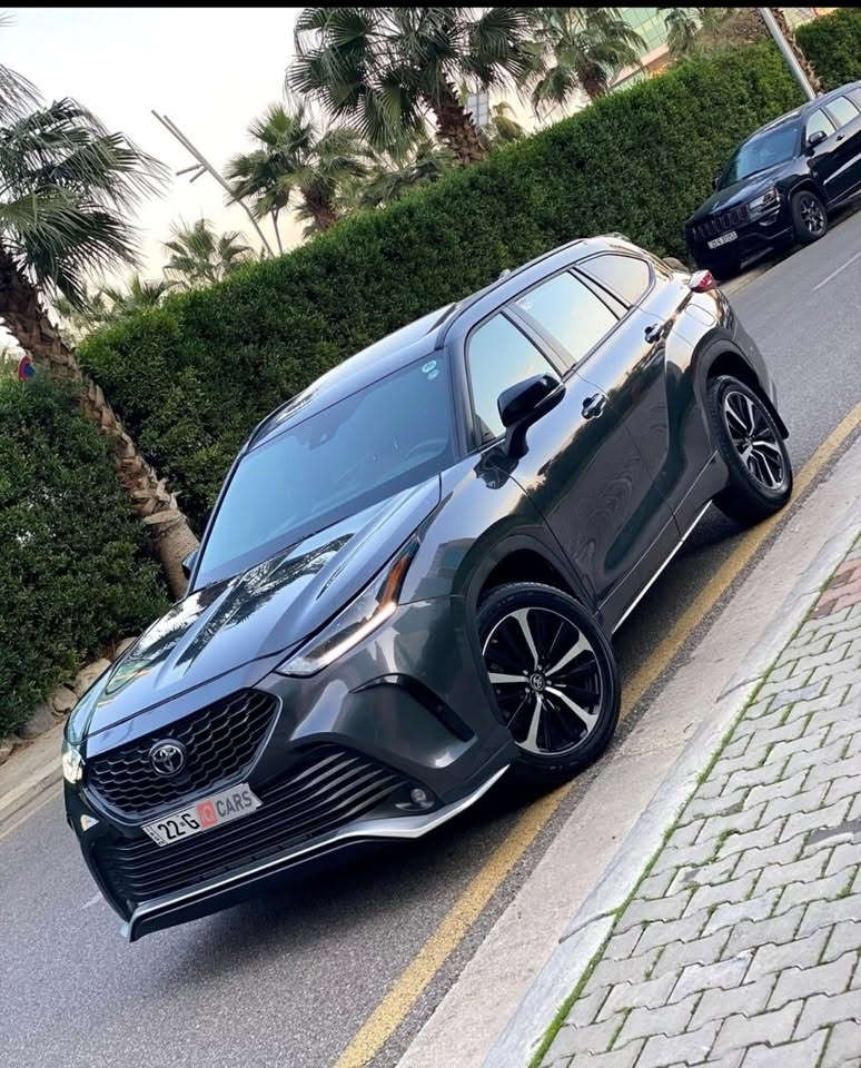 TOYOTA Highlander XSE AWD 2022
💢نوع سيارة:- تويتا هايلاندر  XSE
💢حجم محرك:- ٦ سلندر مرغوب ٣.٥ 🚀
💢ماشية:-52كيلو متر 
💢موديل:- ٢٠٢٢
❌ضرر او او حادث سيارة:- نص جاملغ خلف و ربع باب 
بدون دواخل💯
ارباك:- كلة سليم كلة بلادي💯
❌گير و محرك و كهربايات بشرط 
سيارة رقم اربيل كولشي جديد هه زه فحص مرور جديد  بسمه جاهز 💯
📍مكان سيارة:- اربيل 
☎️رقم تليفون:-  ***********
*********** whatsapp موجود 

سلايت،بصمه ، تشغيل عن بعد، راداراتا مامي و جانبي و خلفي و نقطه عمياء، دبل اكسل 4*4
٧ راكب ٣ مقعد ، تبريد مركزي
كشنات امامي تدفئة و كهربائي ستيرن هيتر
وضعية قيادة(Eco-Normal-Sport)
داخل سيارة احمر بلادى
صندوق شفط ، كاميرة خلفية ، شحن وايرلس ، بريك كهربائي
بيبان خلفي بيها بردات
‏ Auto Hold
‏ Auto Start/Stop
بعد بيها مواصفات اكثر مامذكور....... السعر 35الف يعني ثلاث شدات و50ورقه وبيه مجال لليشتري
