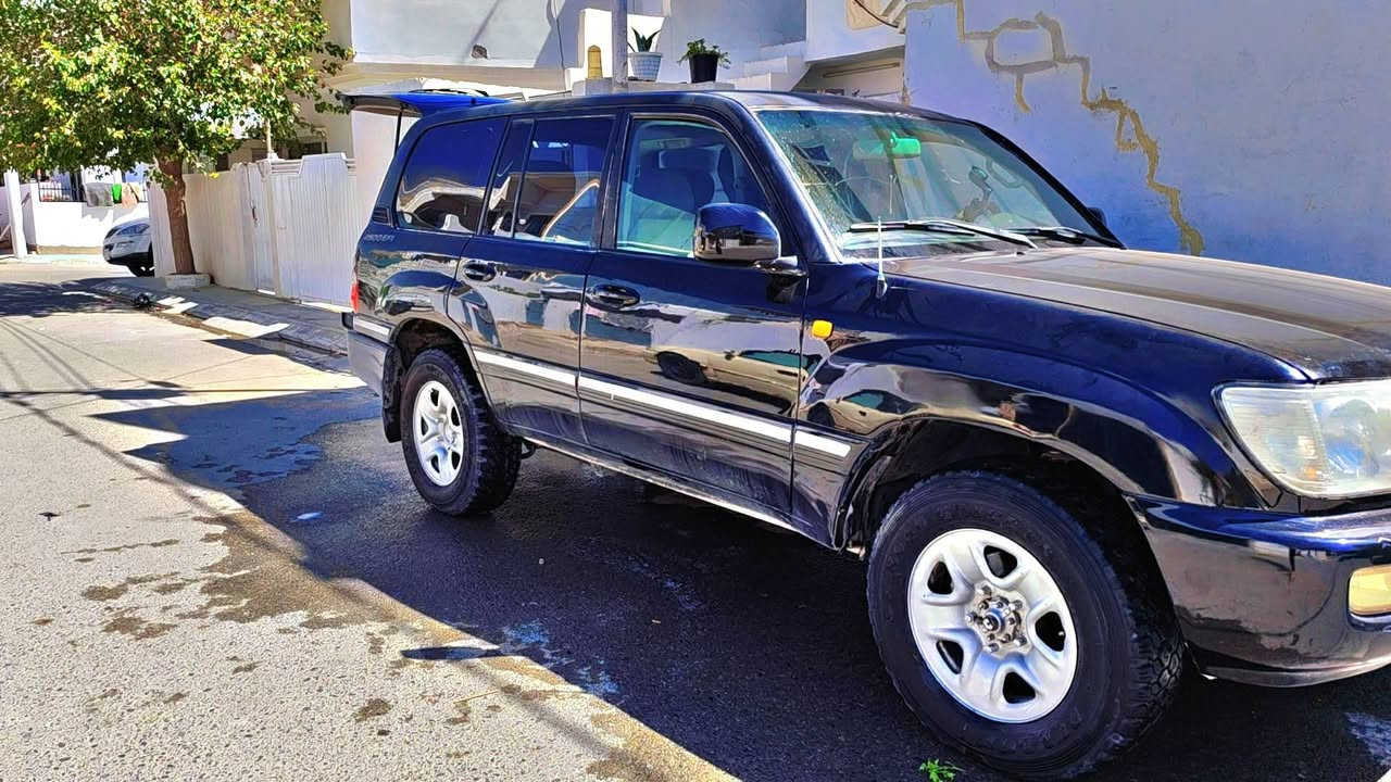 مونیكا 

مواسفات  GXR
سە نە وی بە ناوی خۆمە وە یە 
دبل اکسل بە شە رت 
  تە حویل عسل بە شەرت
مودیل 2005

سعر 90گڵا کمێ مجال 

ڕقم تلفون ***********
                ***********
