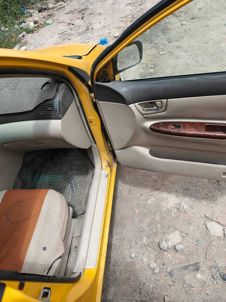 السلام عليكم بي واي دي جي ثري بيه عطل بسيط مجاول بس سعر 25ورقه بيه مجال حك جيه رقم تليفون ***********
