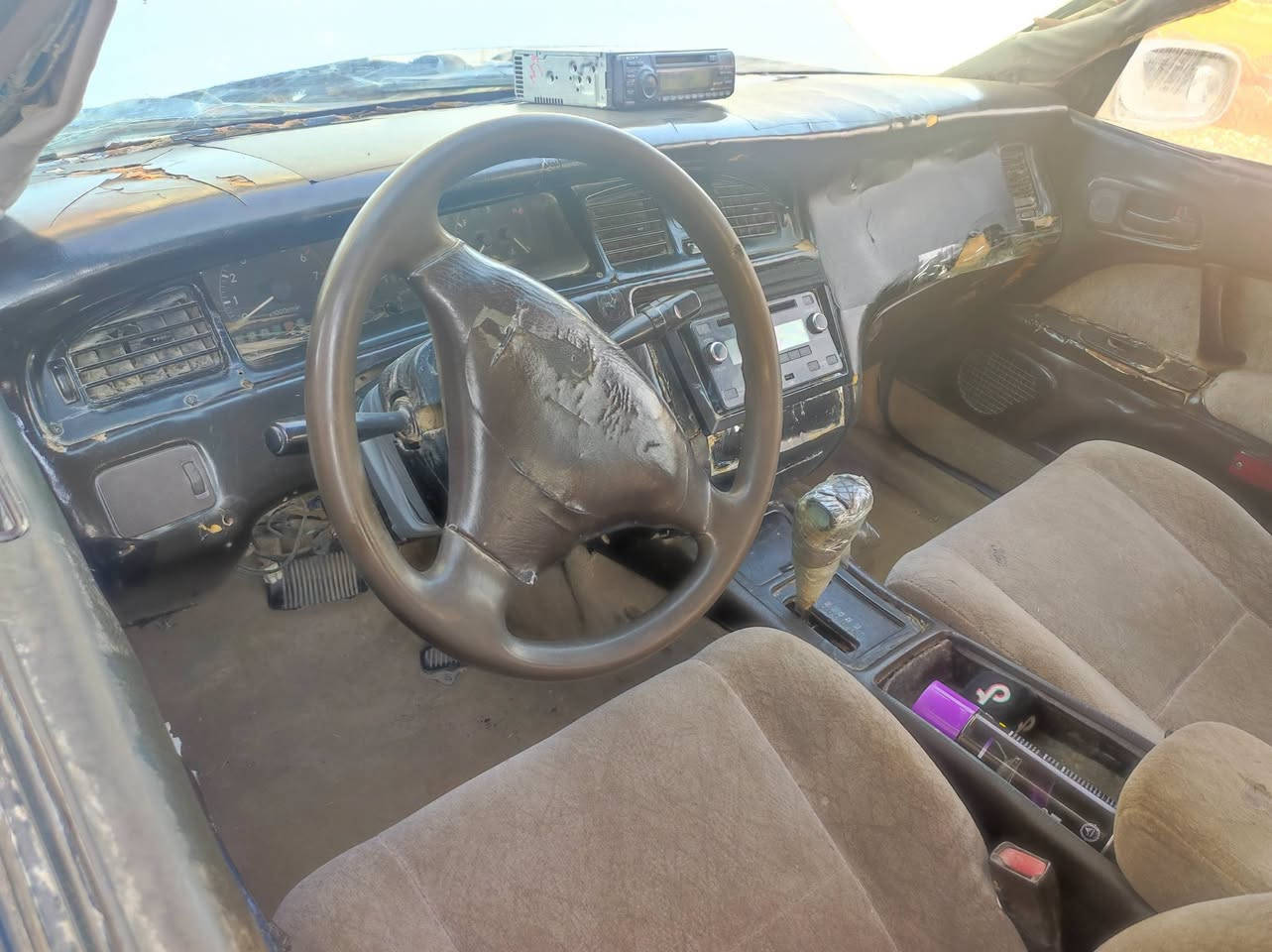 السلام عليكم بطه مامسجل مكصوص   كير ومحرك ونجي صدر ورا جدام جديد كهربائيات كلها شغاله لايت عالي ناصي تواير نضاف كشانه جدد دشبول جديد مسجل شغال كيچ شغال سعر 13 اتصل ***********
