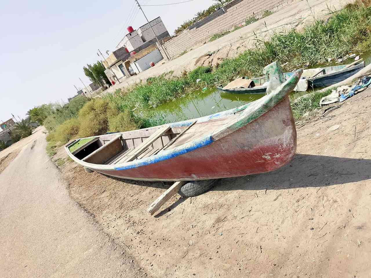 للبيع البصرة الهارثة المسحب طول 14ذراع السعر 400بي مجال هاتف ***********
