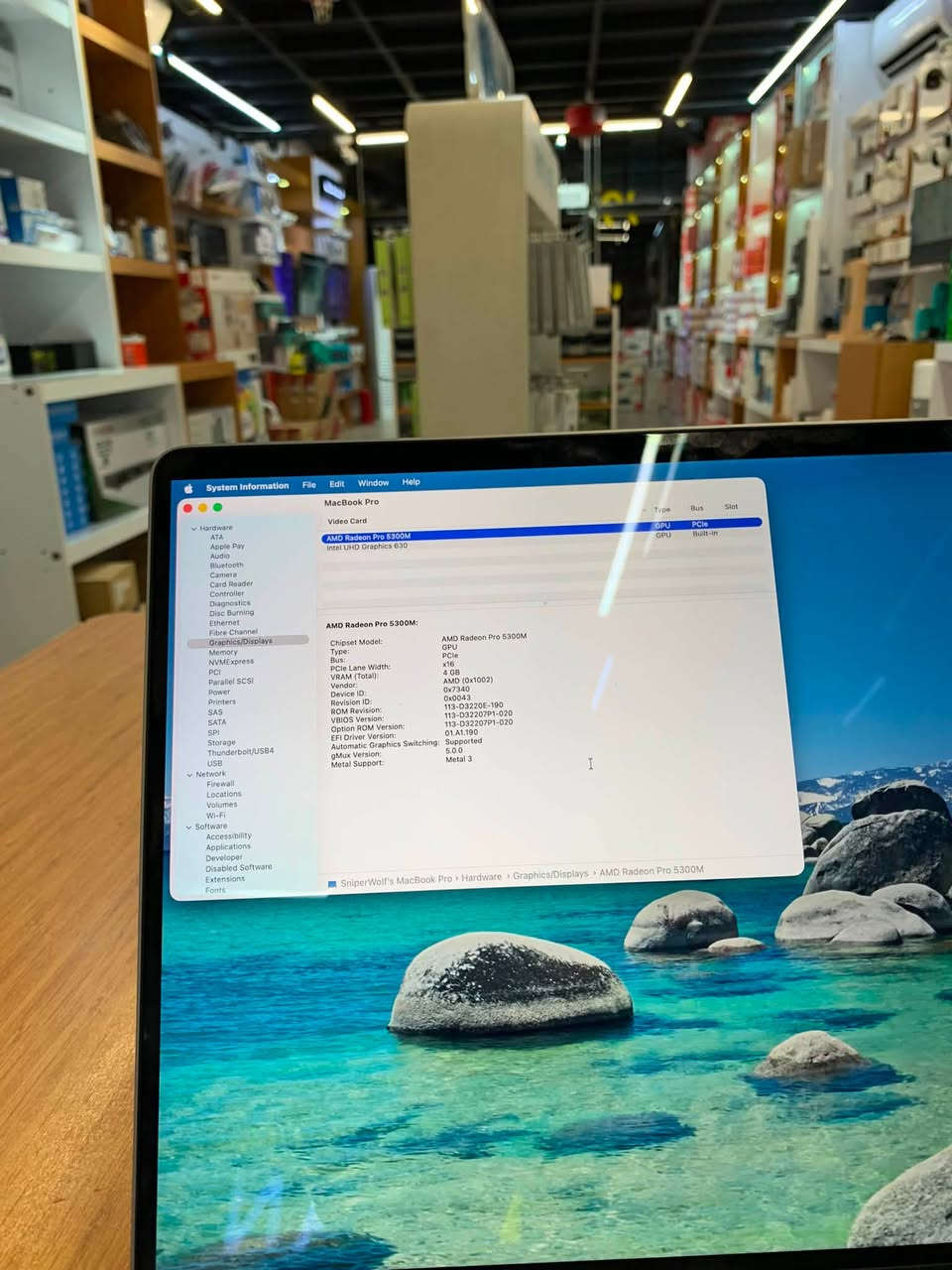 MacBook Pro 2019 16”
intel Core i7 Gen 9 
Ram 16 GB
Hard 500 GB
Battery Cycles 185
Clean 99% 
جداً نضيف و مشحون قليل 
مفيد للاستخدام العالي و المتوسط و الدراسي
وياه شاحنة اصلية 96W
***********
كربلاء حي الحسين
