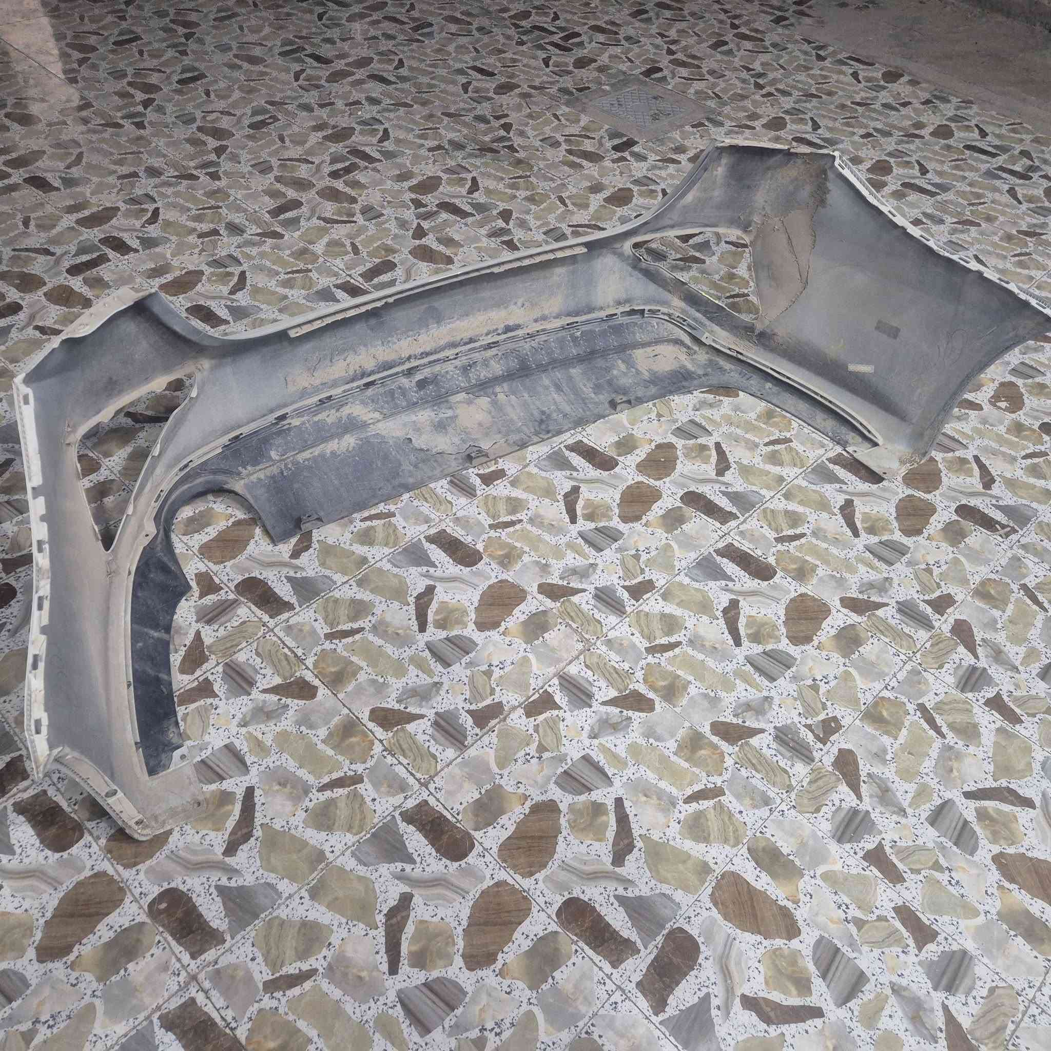 للبيع داعاميه خليفه فورتي ٢٠٢٠ تفصيخ هيه وزعنفه  بس يرادله صبغ السعر 75  وبيه مجال اتصل وتدلل وعندي شاشه  نصت اضاء مالته سعره 50 الف  ،***********
