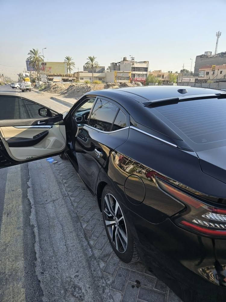 سيارة جاهزة بيها مكينه مال ٢٠٢٣ جديدة 
رقم اربيل هزة جديدة وبيعا كتاب تظليل ٨٠%
*********** 
السعر ب ١٣٣ وبيها مجال للشراي
حادث** (بنيد مصبوغ وجاملغ مفتوح فقط)** بغداد, العراق
