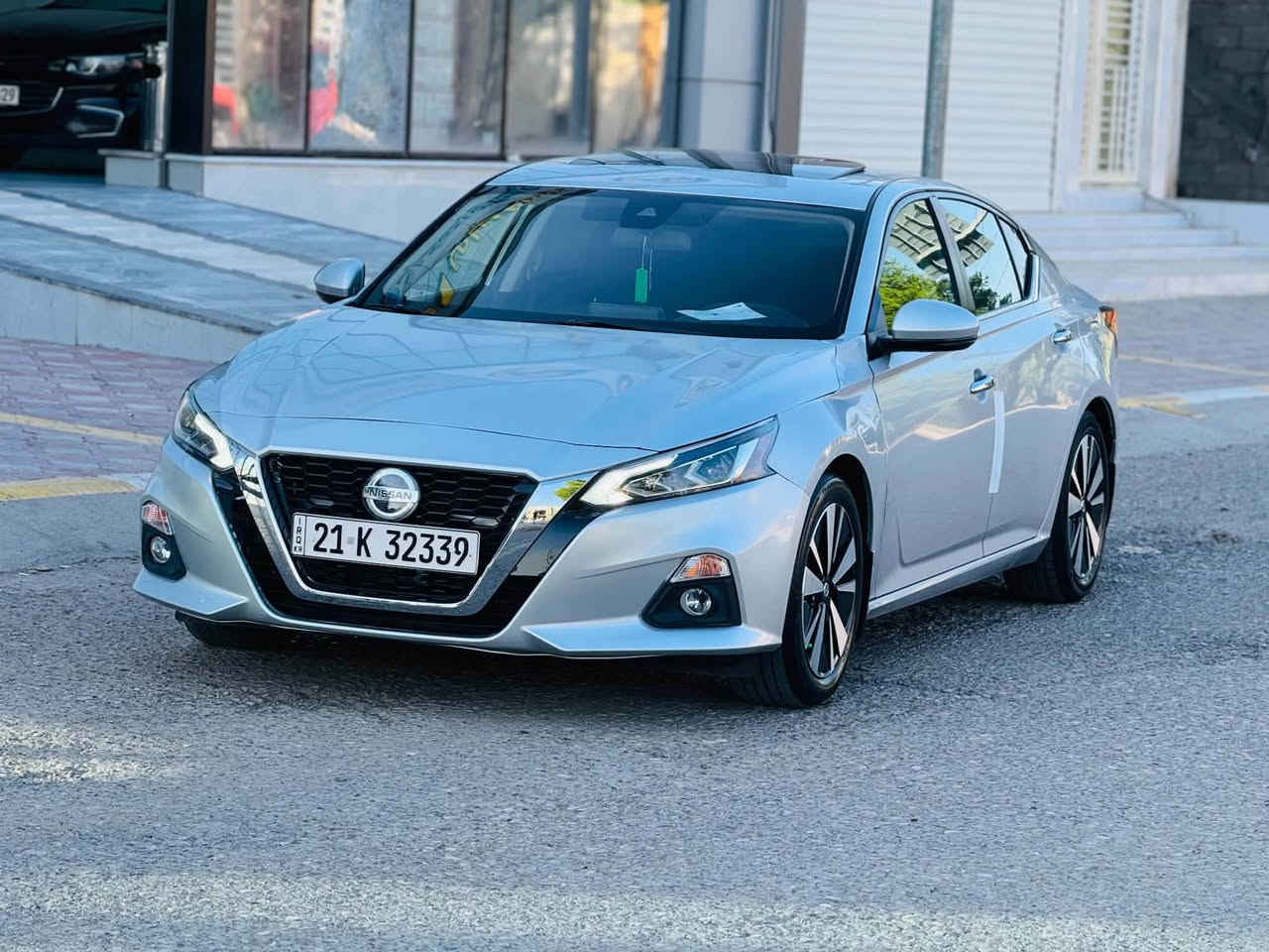 سلام عليكم
السلام عليكم تحياتي للجميع

⚡NISSAN ..Altima..2021.SV.Plus⚡

⚡نيسان...التيما..SV 2021پلاس فول الفول

......................................

الفئه  SV..Plus..

موديل 2021

لون سلفر

محرك 2500(تنفس طبيعي)

بصمة تشغيل

ابواب بصمة+ بصمة صندوك

تشغيل عن بعد

هاند بريك بصمة

أوتو هولد (auto hold)

فاتحة سقف (سلايت )

نظام قيادة أليه

رادارات 360° درجة

رادار امامي (توقف ذاتي)+تحديد مسار

رادار جانبي توقف ذاتي

رادار خلفي (توقف ذاتي)

كامره خلفيه

حساس خلفي

كشنات كهربائ

كشنات تدفئة

ستيرن تدفئة

شاشه كبيره (گار پلي)

فول تحكم ستيرن

كروس سرعة (مثبت سرعة)

أشاير مري جانبي

ويل كروم حجم 18

أكزوز رياضي (صالنصات رياضه)

لايتات فول زينون

................................................

سياره بيه فقط بونيد صبغ.. سونار مرفق داخل منشور 

كير محرك شرط الفحص

سيارة ماشية 65الف ميل

رقم سليمانية دولي سنويةرقم كل جديد لغايه2028 شرط تحويل
سعر 138 وبي مجال 
مكان سياره ديالى.. خانقين .استفسار اتصال رقم الهاتف  
***********
