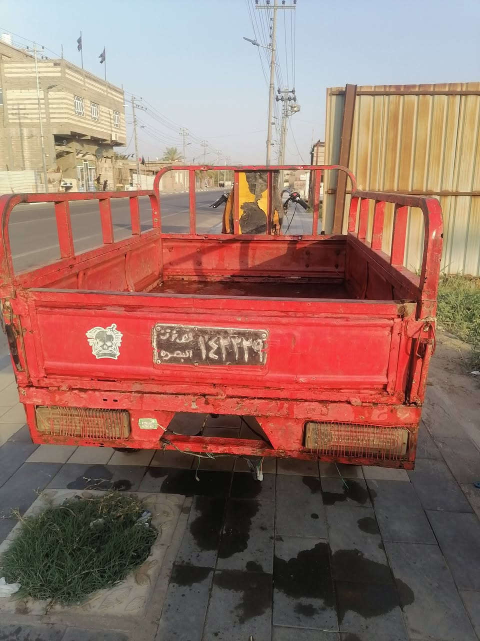 السلام عليكم ستوته نظيفه للبيع ستوته ادوات كهربائياتها شغاله محركها مفتوح مره واحده شاصيها نظيف  السعر خاص راسلني واتساب *********** ✨*********** اثير
