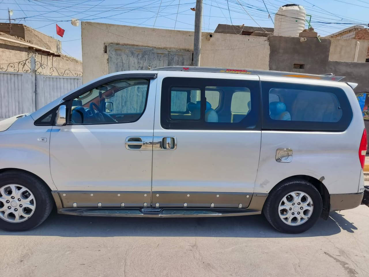 ستار اكس موديل ٢٠٠٩ مفتوح محور مسكر  سياره  خير من الله جاهزه  مكينه ٧ جديده قبل اسبوع شادها سياره جاهزه من كلشي تبريد كهربائيات تخم تاير وين ماتحب ترايك 
سياره بسمي مداور ٢ يوم  سياره مكفوله 
ماعدا جاملغ الخلفي بيه رشه بسيطه 
السعر ١٣٥ وبيه مجال  العنوان الناصريه الغراف 
***********
