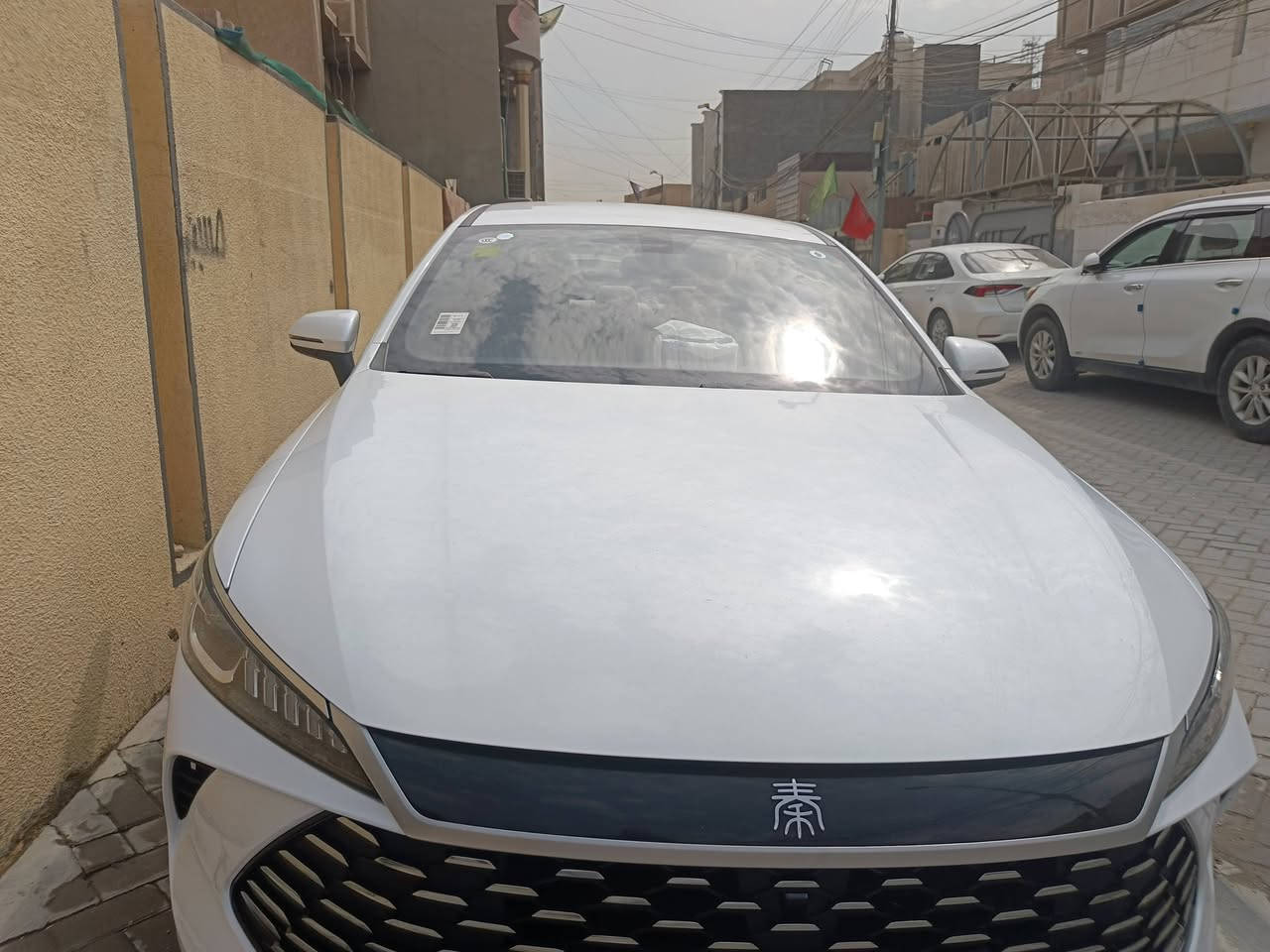 سلام عليكم بي واي دي كن بلاص موديل ٢٠٢٥ ماشيه ٦٠٠٠ رقمي ***********مكان بغداد رايده ٢١، ١٠٠ داخل ابيض

