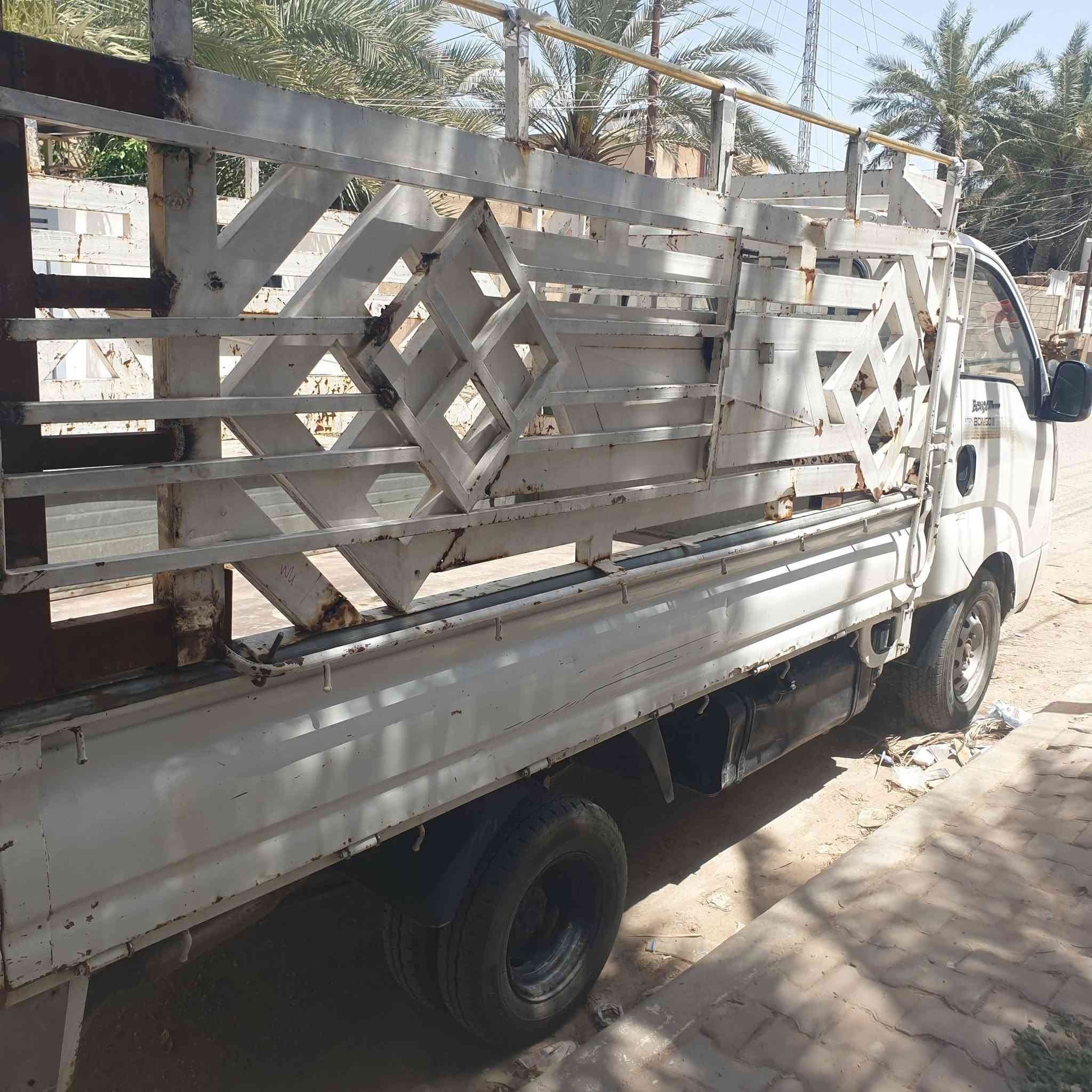 كيا حمل للبيع او المراوس
موديل 2004
8 جنكال 
المكان كربلاء
للأستفسار الرقم
***********
