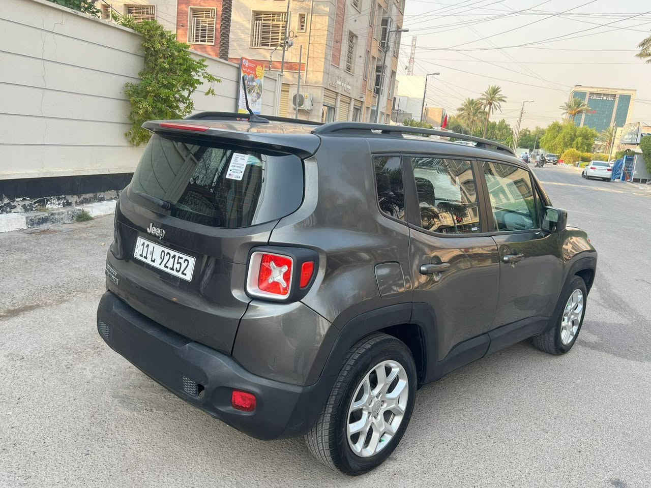 جيب رنجيد للبيع 🚘
السعر// 75// وبيها مجال 
رقم بغداد / وسنويه  باسمي 
موديل 2017

 ️1️⃣ ماشية 83
 2️⃣ اربعة سلندر
 3️⃣ محرك 2400
 4️⃣ تبريد ثلج
 5️⃣ بصمة تشغيل
 6️⃣ بصمة سايد بريك
 7️⃣ ضرر خلفي مع صبغ حزام 
 8️⃣ تحكم مري
 9️⃣ تحكم ذاتي
 🔟 باتري جديد
⚫ زوج تايرات جديد

            📍 بغداد الدورة المهديه الاولى 
          📞 الرقم ***********
