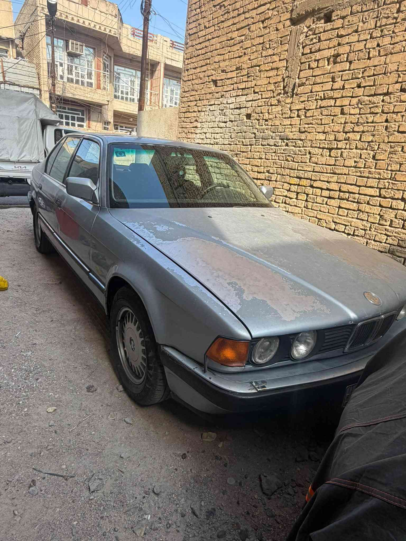 السلام عليكم
للبيع bmw اصل 730 محرك 735 بحالة جيدة كير تمام
رقم بغداد جديد وهزة وسنوية كله جديد السيارة بلادية بدون ضربة ولاتبديل ولا صبغ غرفته نضيفة 
العنوان بغداد الكرخ 
للتواصل (***********)
سعر (47)$ بيه مجال بسيط للشراي
