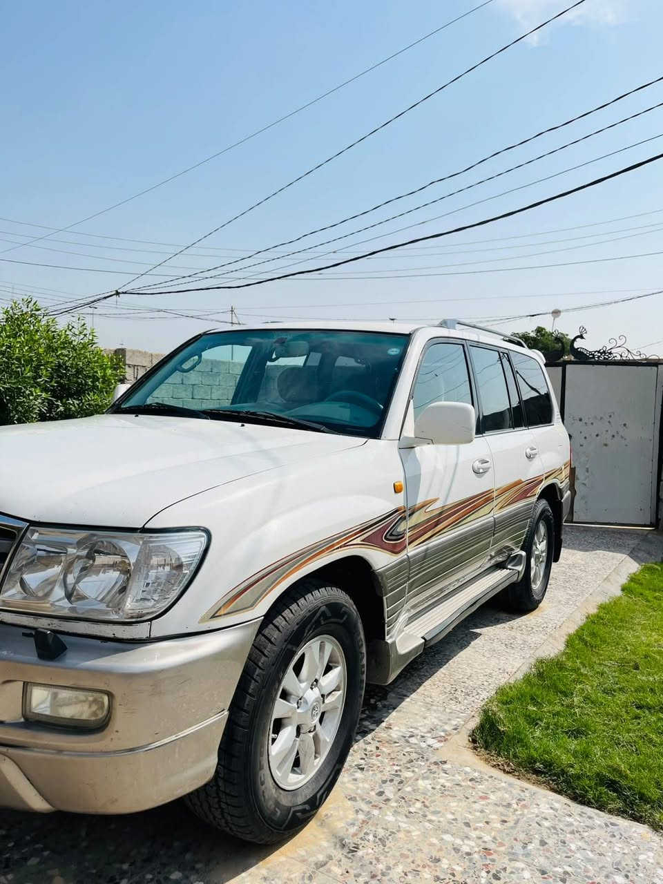 لاندكروزر • ٢٠٠٥ • حدادية جديدة