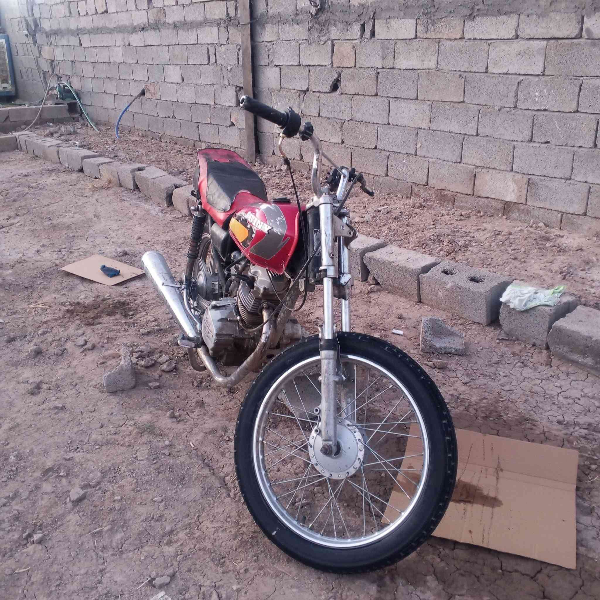 للبيع سافان 5كير الدراجه شلعه سعر 225قفل بدون اوراق 
***********
