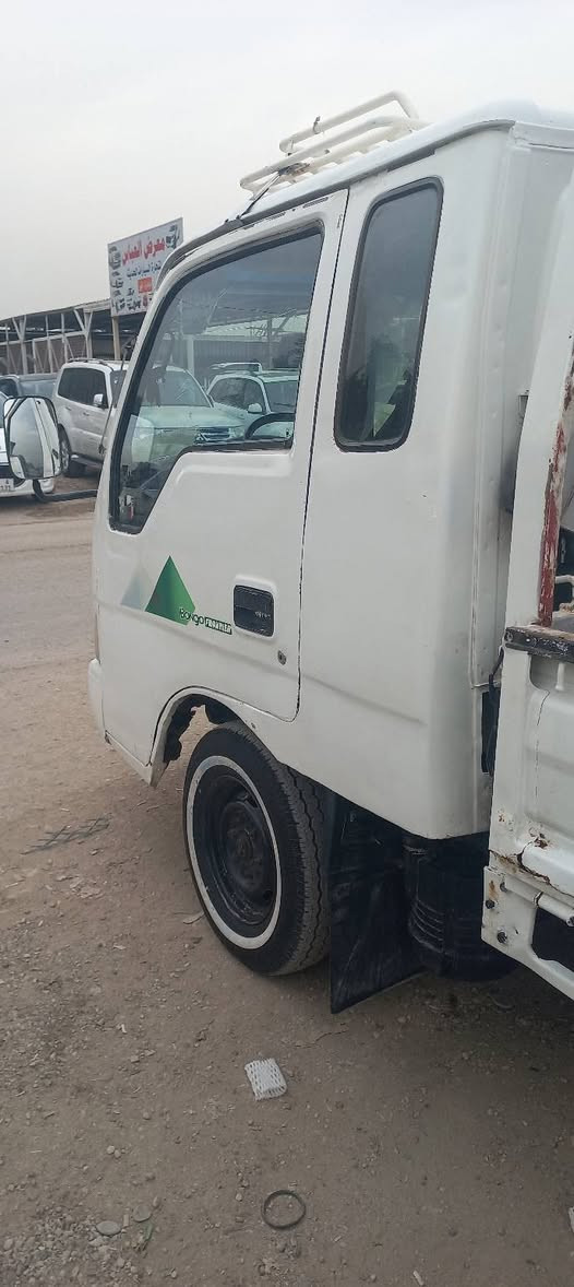 السلام عليكم كيا فونتيرا للبيع موديل 98 سياره  رقمها كربلاء السعر ب 50وبيها مجال*********** مكان السياره كربلاء
