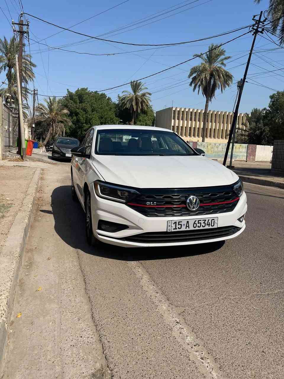السلام عليكم
‏جيتا 2019 S 
‏لون أبيض محرك 1400 تيربو جديدة جدا مابيها أي نقص
 ‏ماشية- 108 
‏للمراوس بشي أحدث
كير محرك صدر تبريد كفالة
‏بدون أي داخل شواصي مكفولة 
‏الغًود مكفولة
‏ حادثها البنيد فقط و بيها توحيد لون خشوم جاملغات الأيمن والأيسر بدون أي ضرر فقط بخ
‏صور الحادث موجودة بالمنشور 

‏السعر- 132 بيها مجال بسيط

‏للاستفسار:- مكان السياره بغداد الصليخ ***********

نص مكتوب في الصور:
- BidFax.info