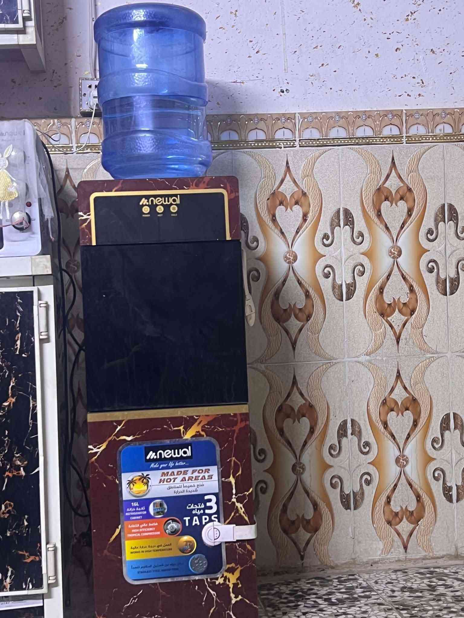 السلام عليكم عندي اغراض للبيع مكان نجف
