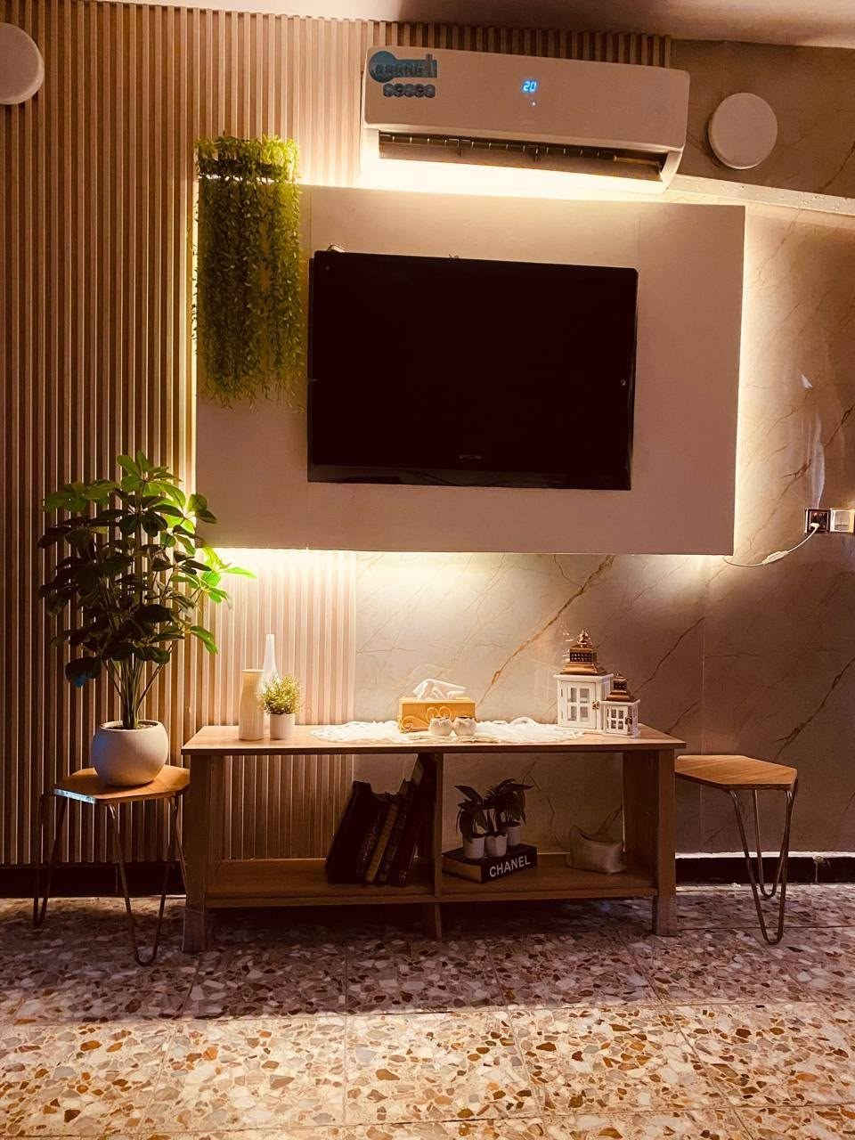 للبيع بيت 🏡 طابو صرف فى ضباط #شهداءالبياع قرب سوق رضا #مساحته١٠٠م واجهه اربعه يحتوي على #ثلاث_غرف نوم 😴 وصاله ومطبخ وخدمات للإستفسار اتصال 🤙 على #الواتساب  
على الرقم ***********
#الجميع
