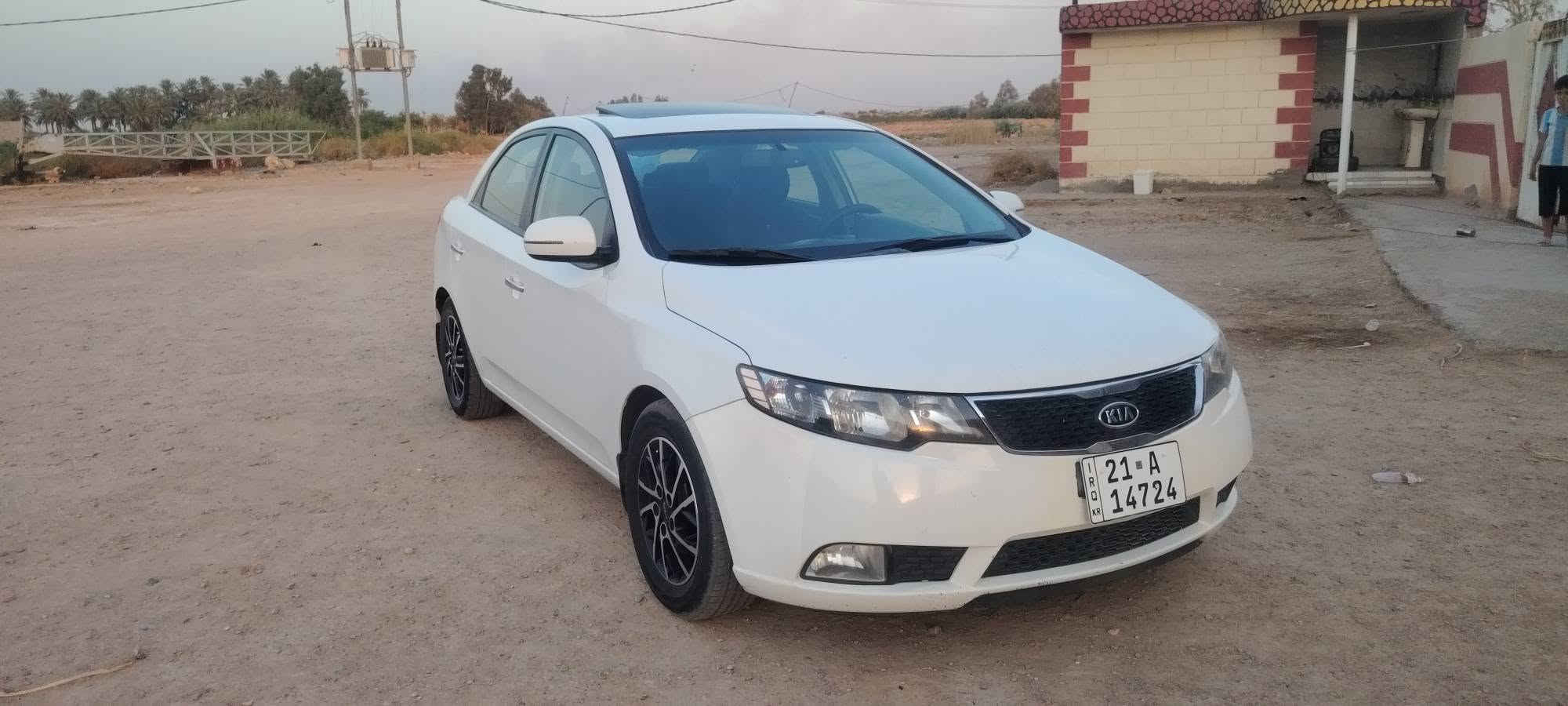 سلام عليكم
سيراتو موديل ١٢ كفاله عامه من الصبغ وبارد وتبديل وشخط

فول موصفات واحد ع واحد عدا بصمه
رقم سلمانيه دولي بسمي سنويه لغايه ٢٠٣١
تخم تاير جديد حداديه جديده اي نقص ما بيه
تحويل وكاله بشرط مكان سياره واسط قضاء الصويره
***********
