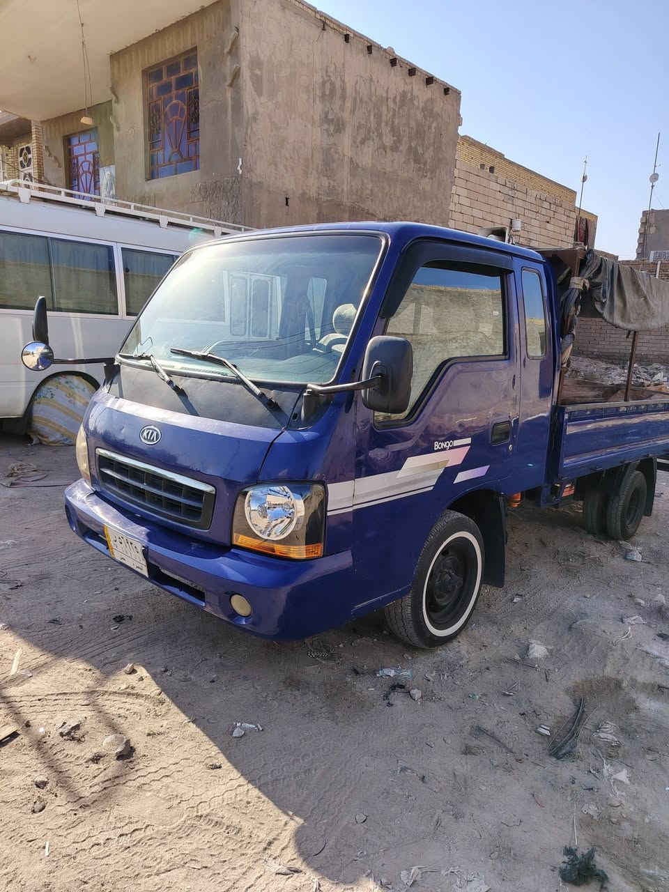السلام عليكم سياره كيا حمل للبيع سياره جاهزه مكينه قير واكسين تخنتايه رقم السيارات  مكان سياره ناصريه سعر السياره 65 وبيها مجال استفسار على هذا الرقم***********
