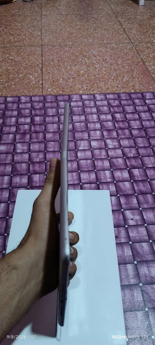 ايباد 9 ذاكرة 64 ايباد نضيف عندك الكلاس مكسور وتكدر تبدله ب20الف نموذج mشرق اوسط بطارية. 81 بل بوبجي يخبل ملحقاته كفر الاصلي + كارتون + ووصل الشرائه +شاحنه نوعيه راقية سعره 170وبيه مجال قليل 
عنواني حي الحسين قرب محطة وقود اول لاين 
رقمي *********** ملاحظه تجي تفحصه وتاخذه
