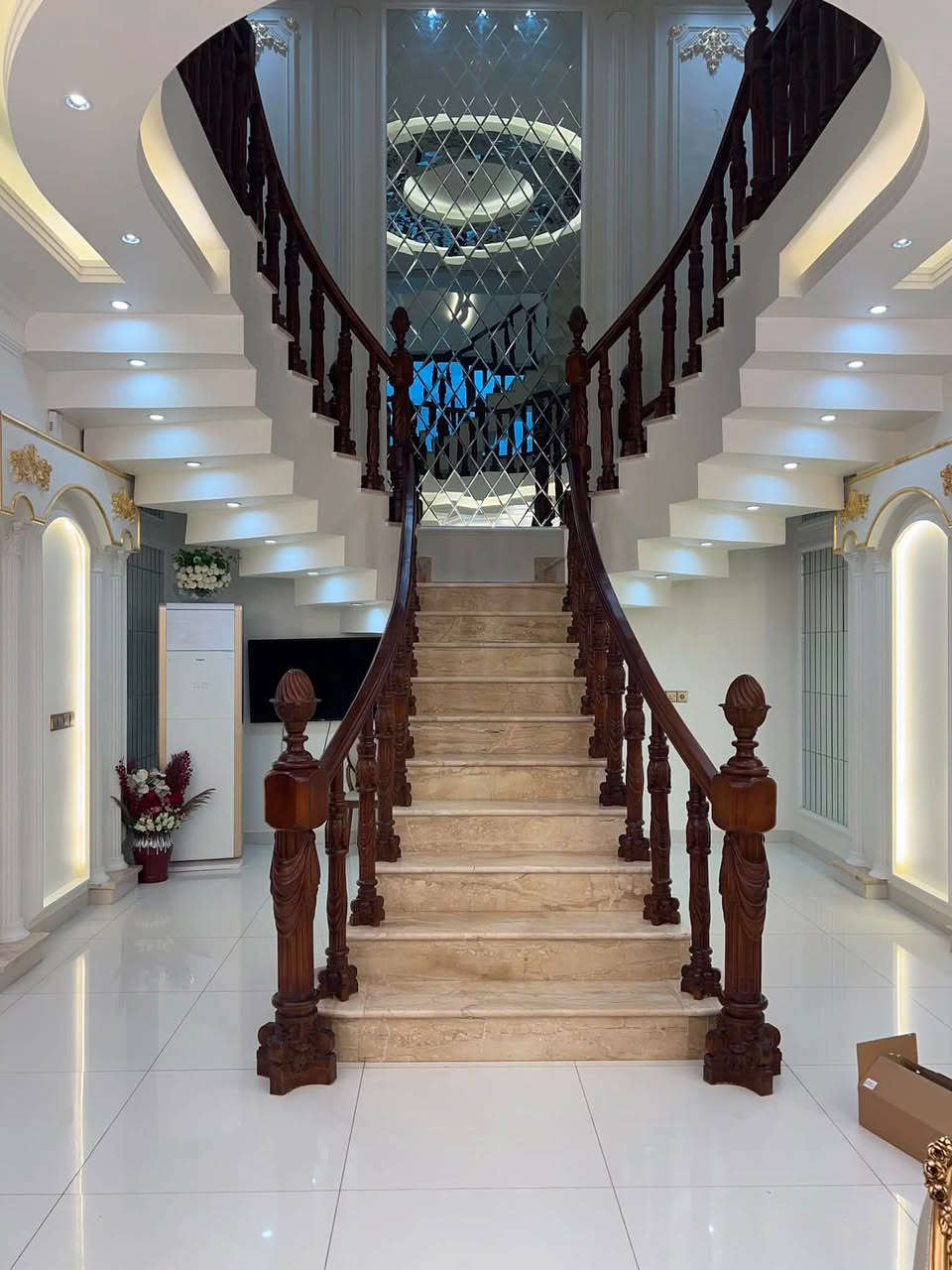 ديكورات معه ترميم بغداد ***********
