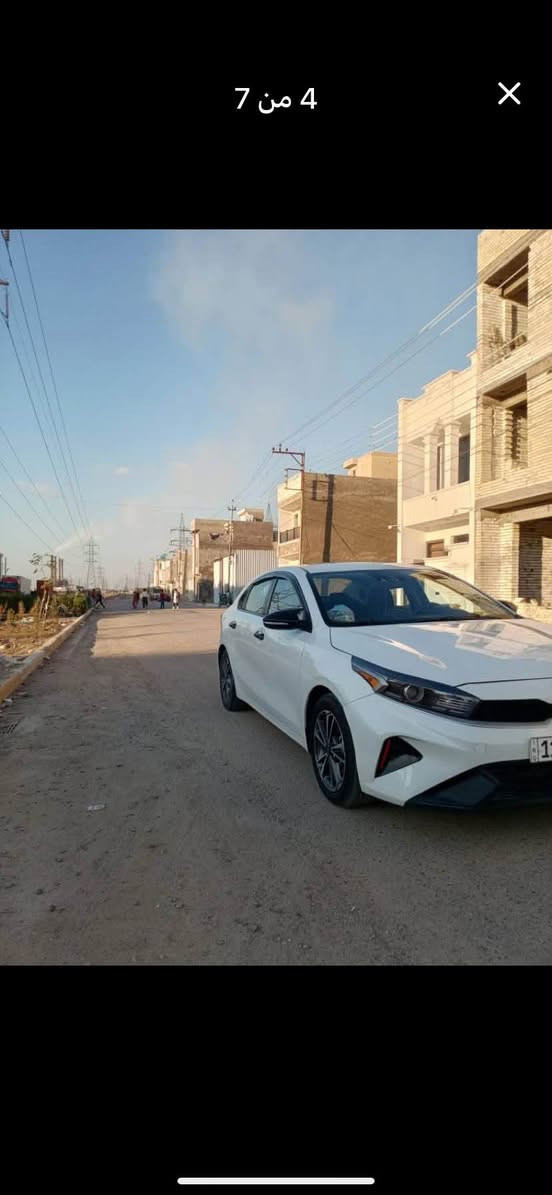 فورتي 23 مصبوغه عام بيه بس عرقجين بدون كص بدون دواخل بدون شواصي بغداد بسمي سياره حلوه مابيه أي نقص السعر 117 ترهم مراوس الاتصال ***********

نص مكتوب في الصور:
- 1 من 7
- 2 من 7
- 3 من 7
- 4 من 7