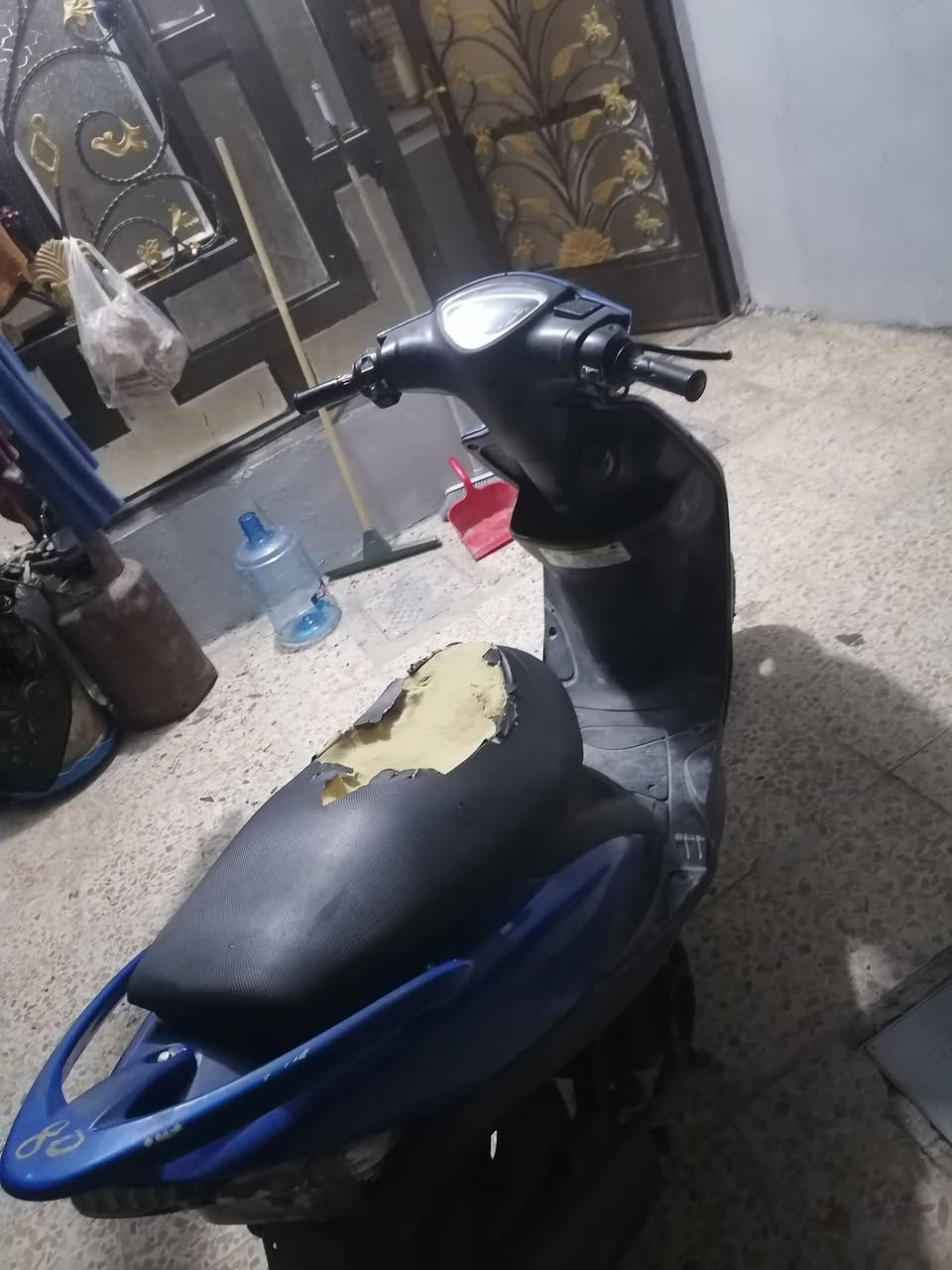 سلام عليكم دراجة ماكس بلادي مامفتوحه سعره 650 به مجال
***********
