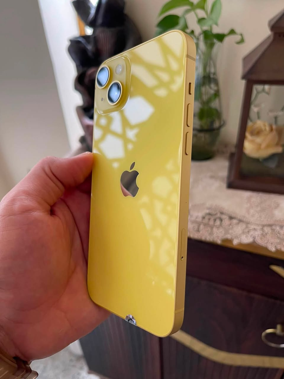 🟡ايفون 14 بلص 
مكفول وتر بروف
ذاكرة: 256 بطارية: 84
السعر: ٥٧٥ 
العنوان بغداد 
***********
