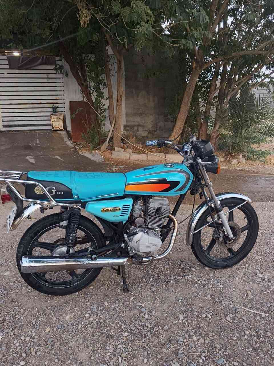 ليفان • ٢٠٠ • بدون اوراق