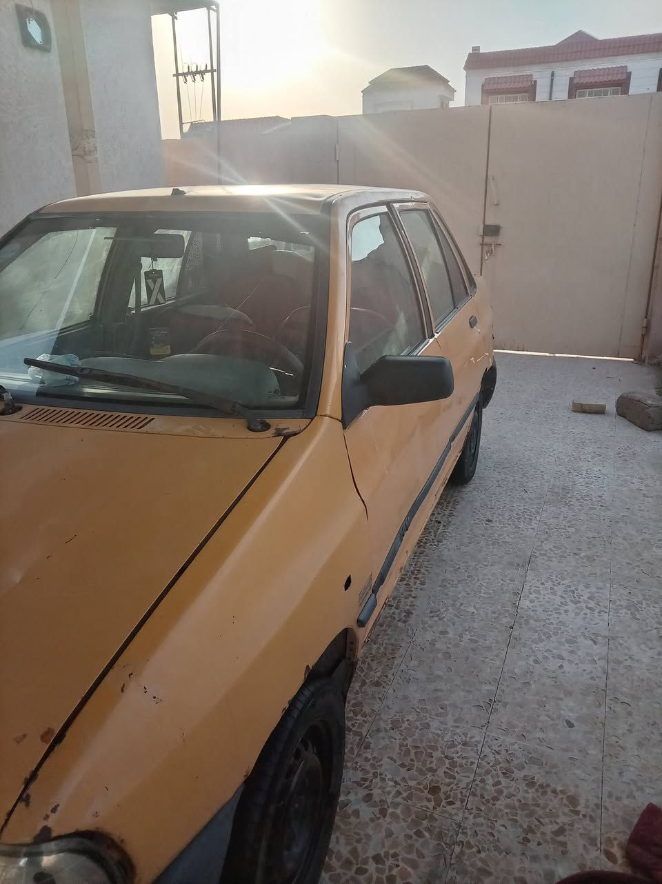 السلام عليكم سياره سايبا موديل 2013 ابيع كومة حديد العنوان ميسان قلعه صالح السعر ١١ورقه وبيه مجال. *********** لاستفسار
