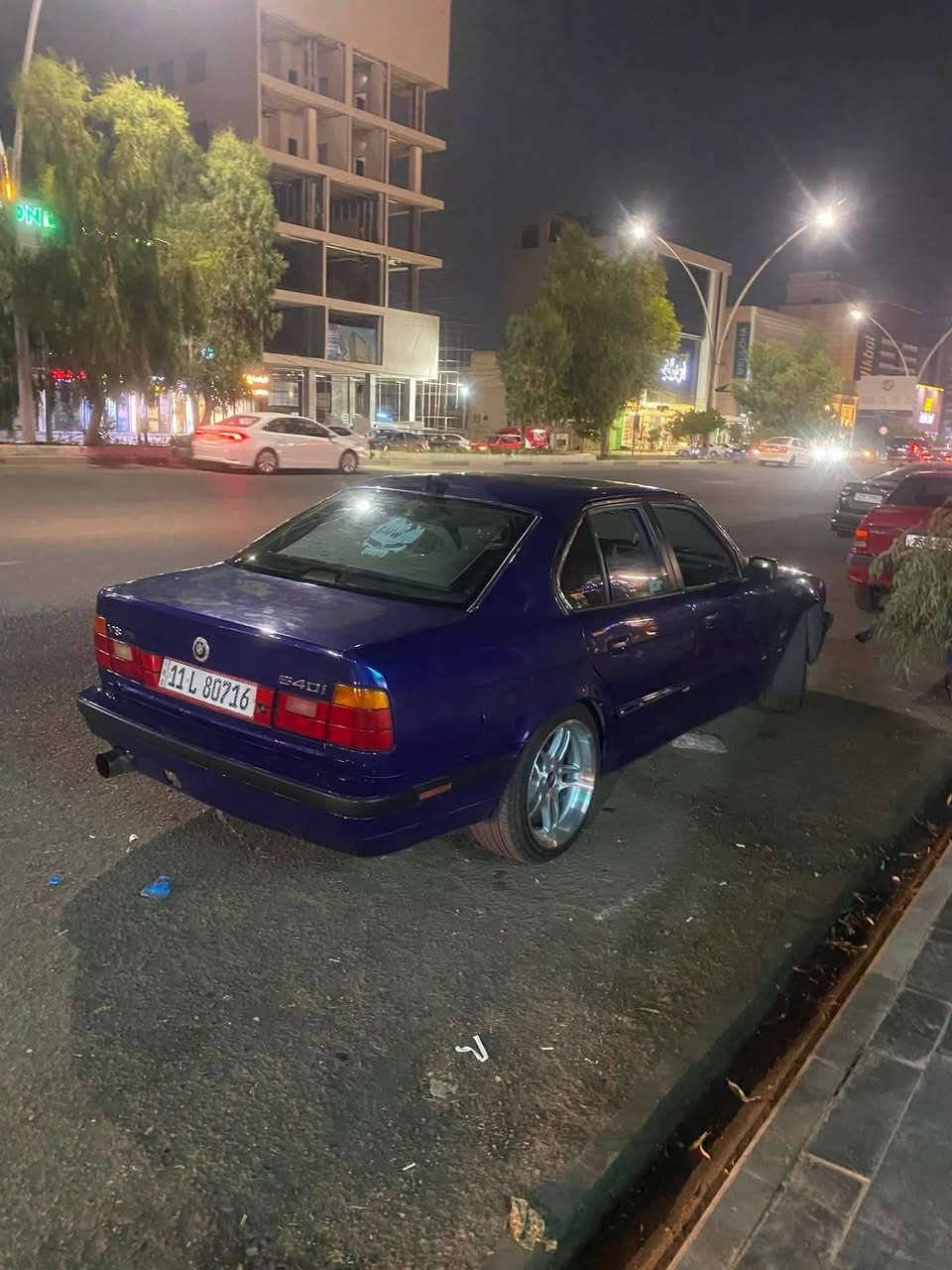 السلام عليكم
بي ام 540 موديل 1991 محدثه كامل 95 رقم بغداد داخل جديد سياره جاهزه كامل 
السعر  58 

***********
