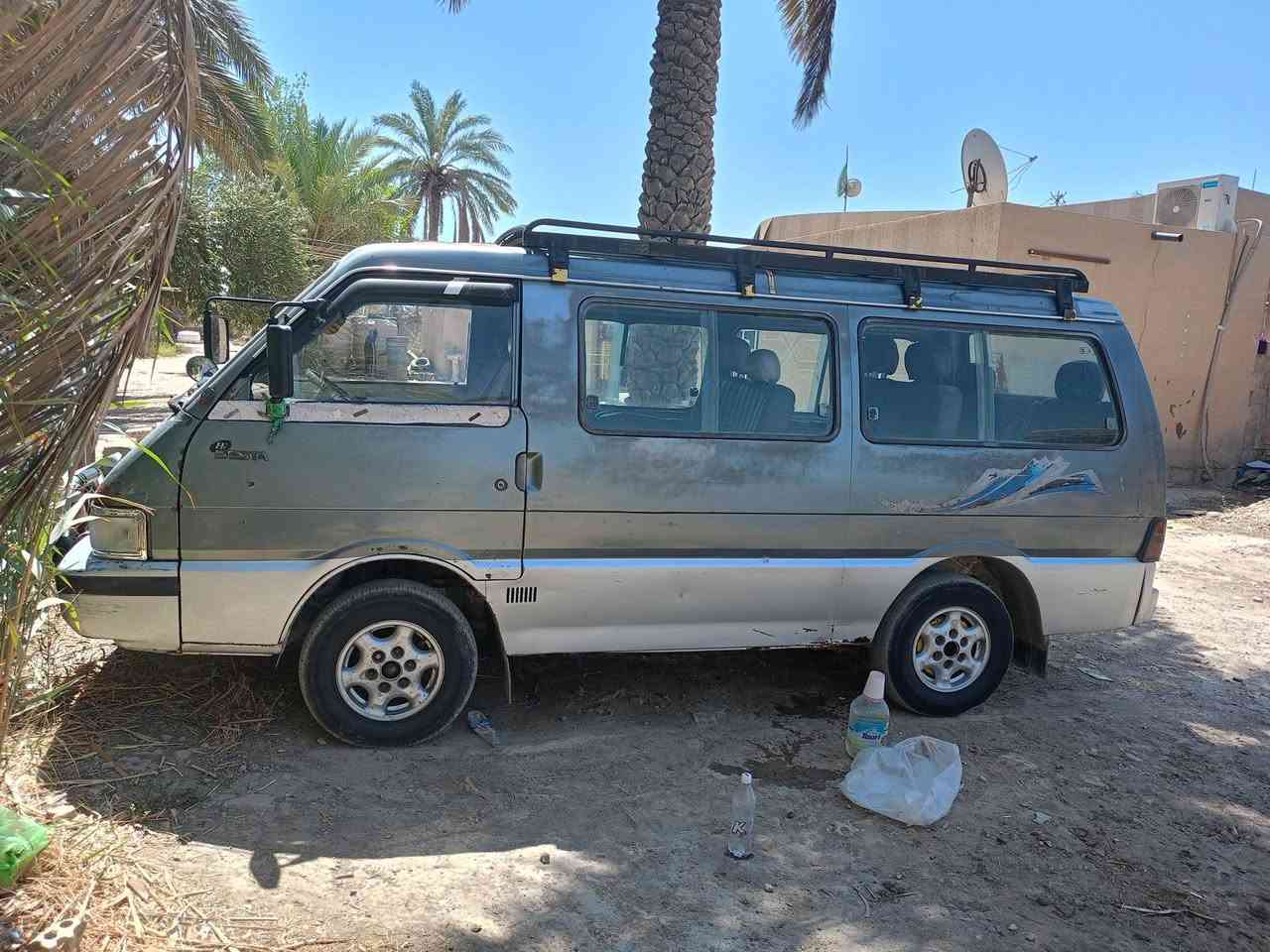 سلام عليكم..كيا بستا رقم بغداد بسمي كير محرك اكسل مكفولات شواصي مكفولات دواخل جدد سيارة بلادية بيهة مكانات صبغ مكاني بغداد قرب الجسر الفرنسي ممتواجد عالفيس السعر 40 وبيهة مجال للشراي هاذا رقمي ***********
