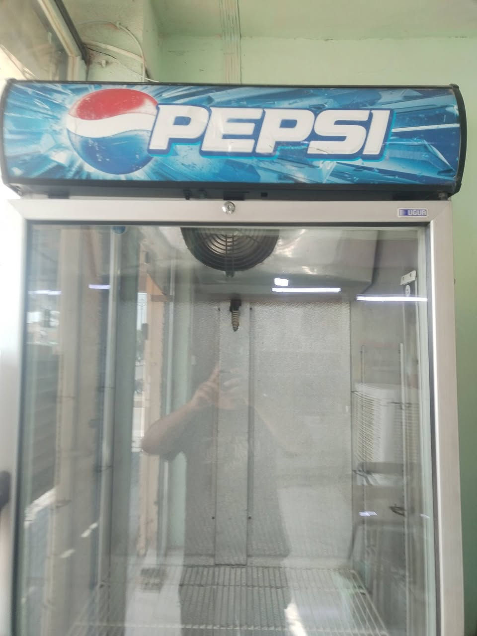 يا الله عارضه للبيع مثل ماواظح بل صوره عارظه دبل ب ٣٥٠ فول بروده  بلد شارع السيد محمد محل قيمه تمن او اتصل ***********
