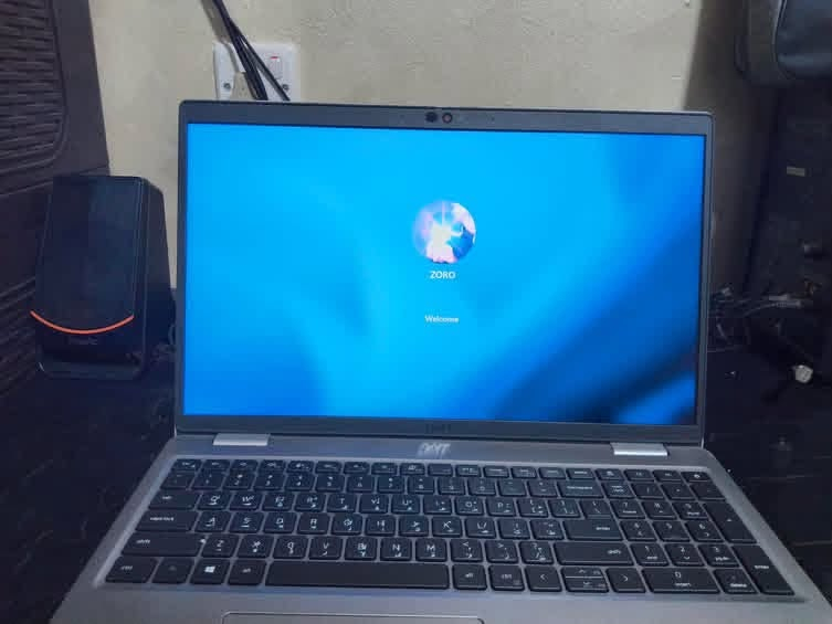 لابتوب للبيع Dell Latitude 5521 - شاشة لمس  - Core i7 جيل 11 
 شاشة 15.6 بوصة تدعم اللمس
 (CPU): Intel Core i7-11850H (معالج فئة H - 16 ثريد / ثماني النواة).
(RAM): 16GB RAM DDR4 

(SSD): M.2 NVMe SSD 256GB

(GPU): Intel UHD Graphics (  8GB   RAM).

السعر ٧٥٠ الف 
واتساب او اتصال ***********

نص مكتوب في الصور:
- DirectX Diagnostic Tool System Display Sound 1 Sound 2 Sound 3 Input This tool reports detailed information about the DirectX components and drivers installed on your system. If you know which area is causing the problem, click the appropriate tab above. Otherwise, you can use the "Next Page" button below to visit each page in sequence. System Information Current Date/Time: 08 August 2026, 15:56:38 Computer Name: DESKTOP-MMGDEV3 Operating System: Windows 11 Pro 64-bit (10.0, Build 26200) Language: English (Regional Setting: English) System Manufacturer: Dell Inc. System Model: Inspiron 3511 BIOS: 1.41.0 Processor: 11th Gen Intel(R) Core(TM) i7-1165G7 @ 2.80GHz (8 CPUs), ~2.8GHz Memory: 16384MB RAM Page File: 8353MB used, 22207MB available DirectX Version: DirectX 12 Check for WHQL digital signatures Help Save Page Save All Information Exit
- DirectX Diagnostic Tool System Display Sound 1 Sound 2 Input This tool reports detailed information about the DirectX components and drivers installed in your system. If you know which area is causing the problem, click the appropriate tab above. Otherwise, you can use the "Next Page" button below to visit each page in sequence. System Information Current Date/Time: 08 August 2024, 19:54:38 Computer Name: DESKTOP-MHOED3E Operating System: Windows 11 Pro 64-bit (10.0, Build 26200) Language: English (Regional Setting: English) System Manufacturer: Dell Inc. System Model: Latitude 5521 BIOS: 1.43.0 Processor: 11th Gen Intel(R) Core(TM) i7-11850H @ 2.50GHz (16 CPUs), ~2.6GHz Memory: 16384MB RAM Page File: 6515MB used, 2298MB available DirectX Version: 12 Check for WHQL digital signatures DiagLog 10.00.26100.6972 64-bit Unicode Copyright © Microsoft. All rights reserved. Help Next Page Save All Information Exit