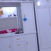 غرفه عراقية • بيضاء • ضرر بسيط